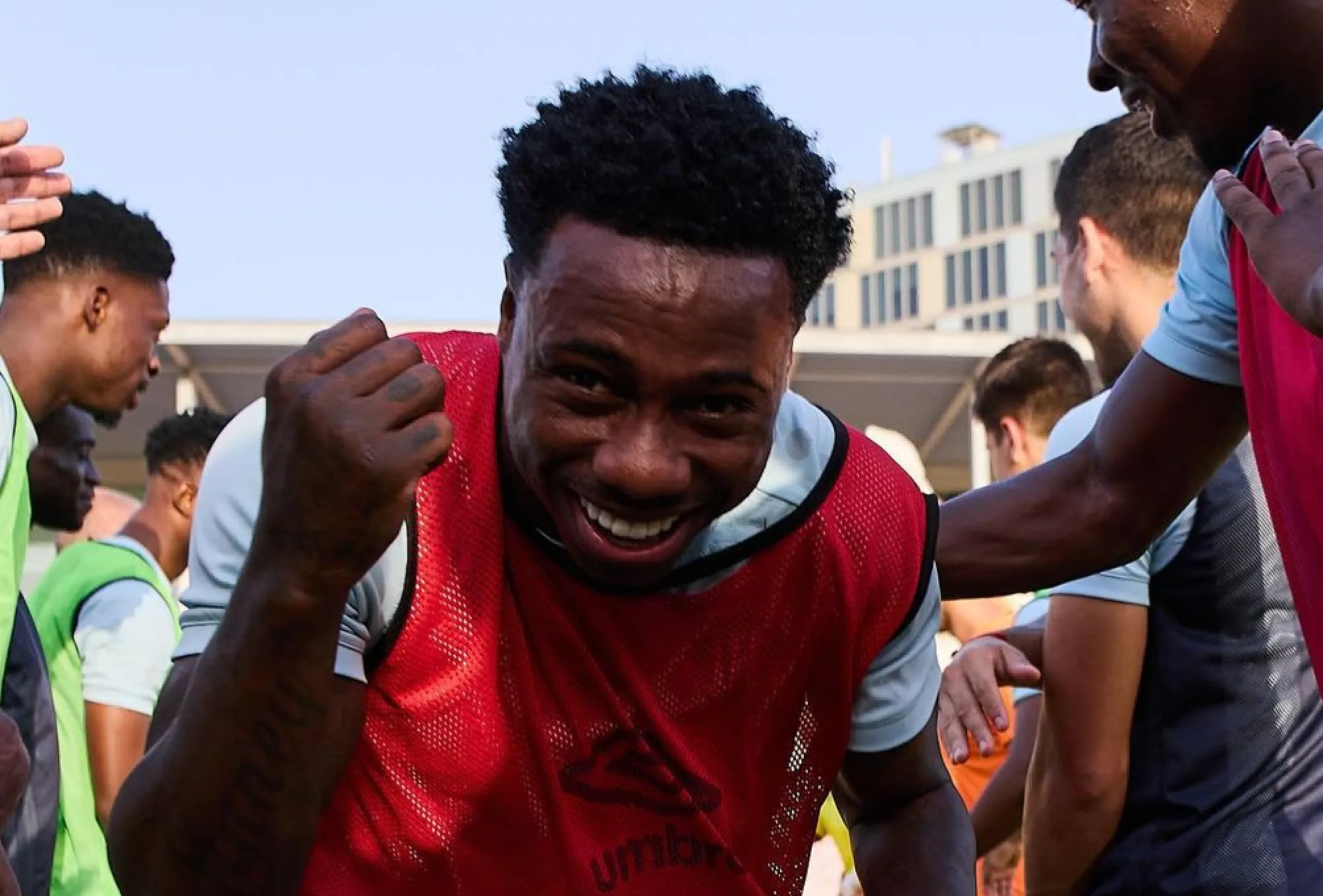 Quincy Promes is op zoek naar zijn opvolger en lanceert eigen voetbalschool in Nederland: "Word een legende"