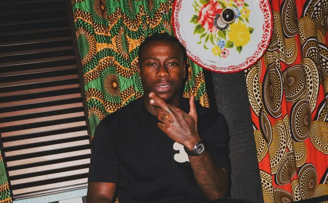 Quincy Promes bekeert tot de Islam en verandert voornaam: “Zijn leven ging bergafwaarts…”