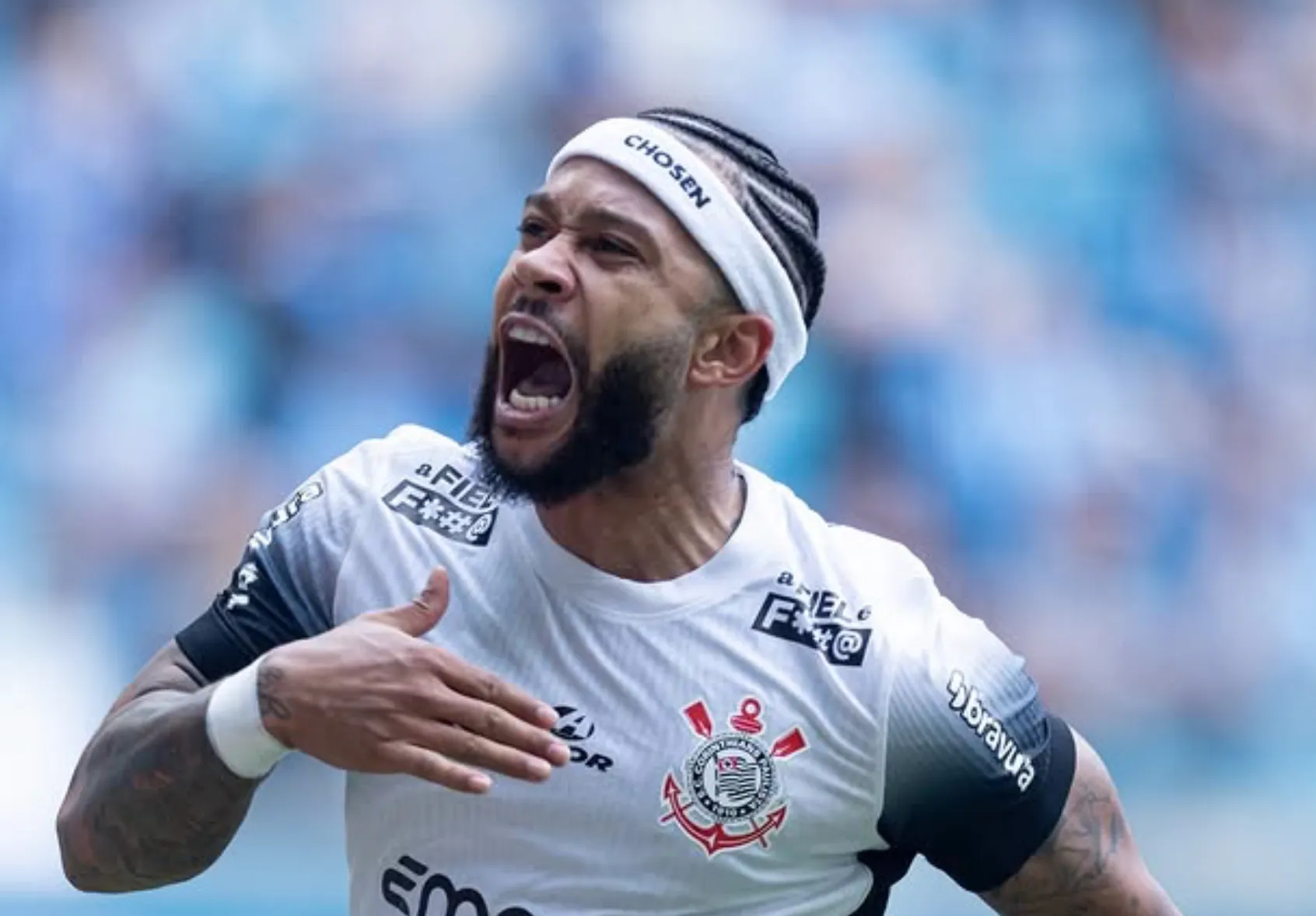 Memphis Depay opnieuw onder vuur in Brazilië: “Hij presteert ondermaats”
