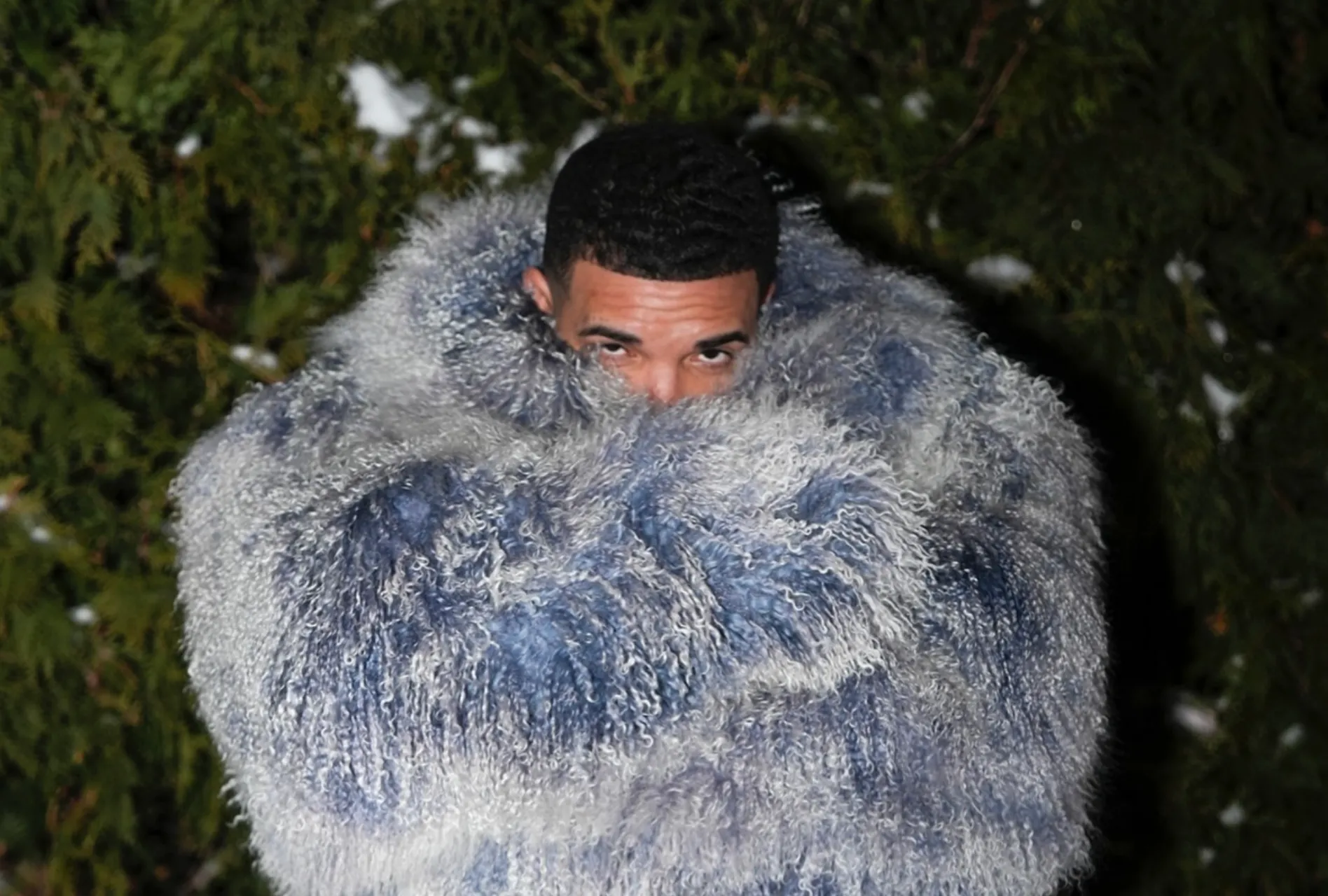 Drake verrast tijdens concert twee Australische fans met 20.000 dollar