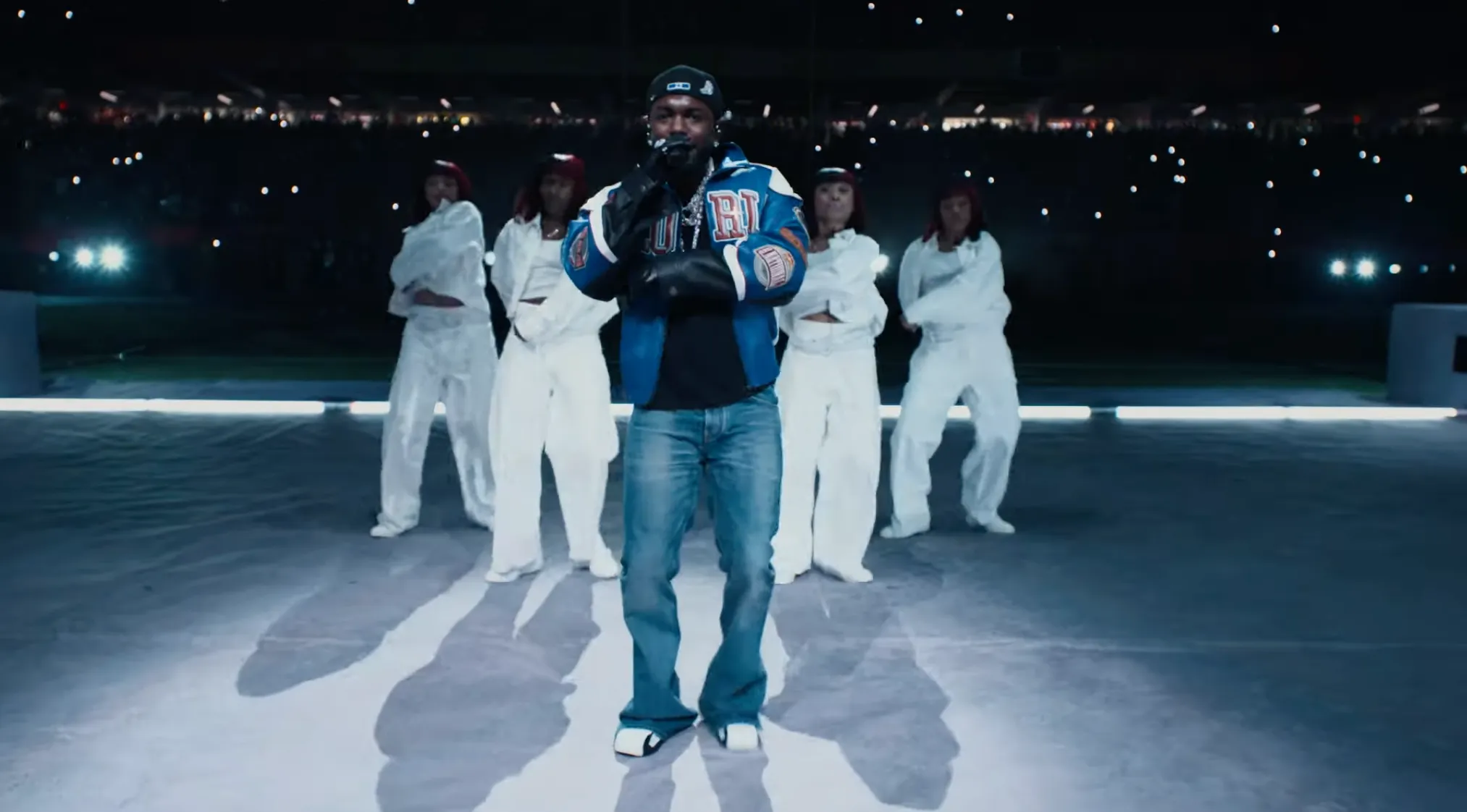 Kendrick Lamar is niet bang voor een rechtszaak en doet Not Like Us live tijdens Super Bowl Half Time show