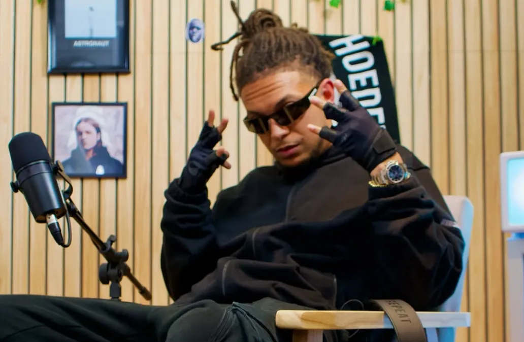 Ronnie Flex wilde stoppen met muziek door het blowen: "Ik zat echt op een dwaalspoor in mijn leven"