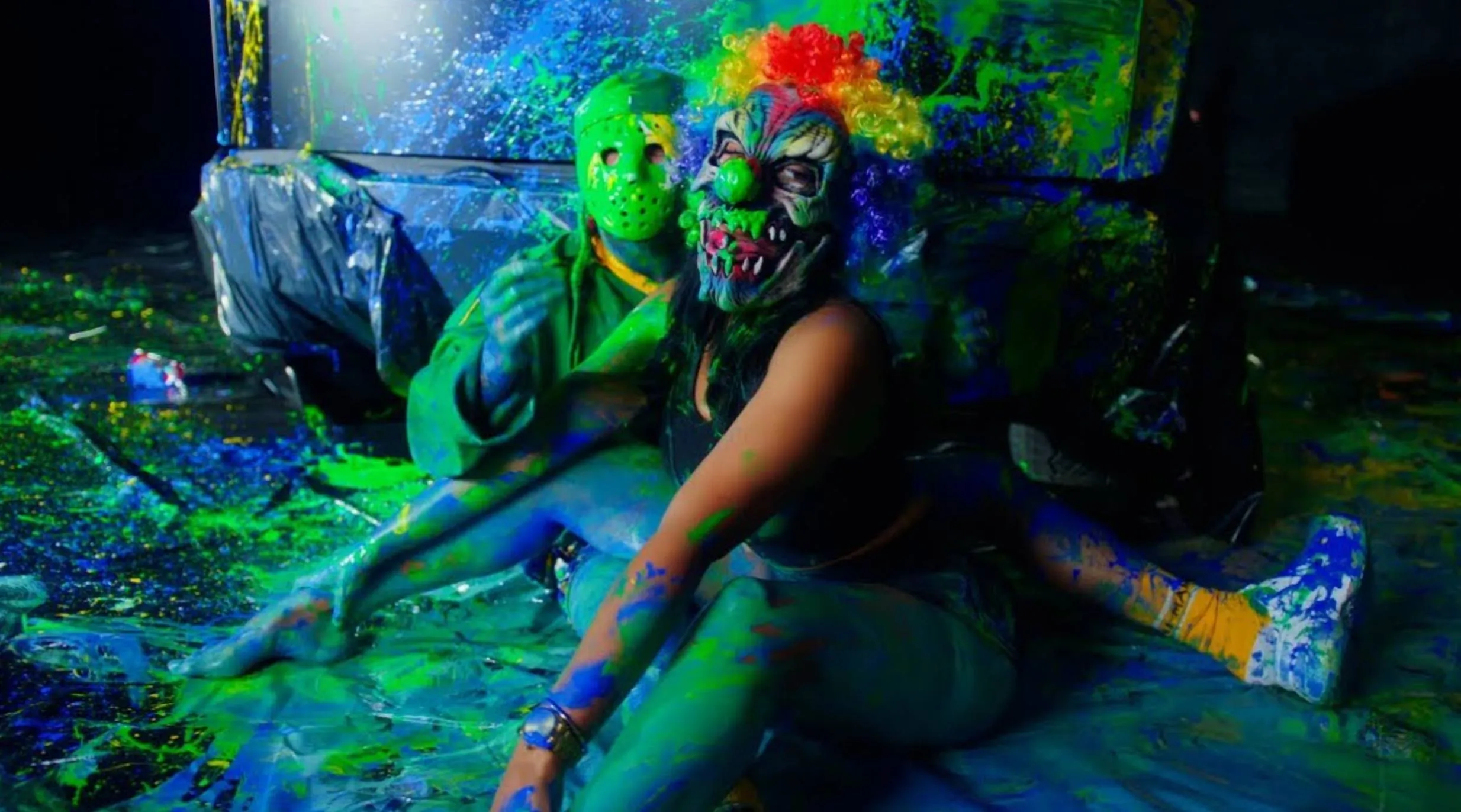 6ix9ine viert zijn vrijheid met twee nieuwe videoclips voor POPPA en HANNA