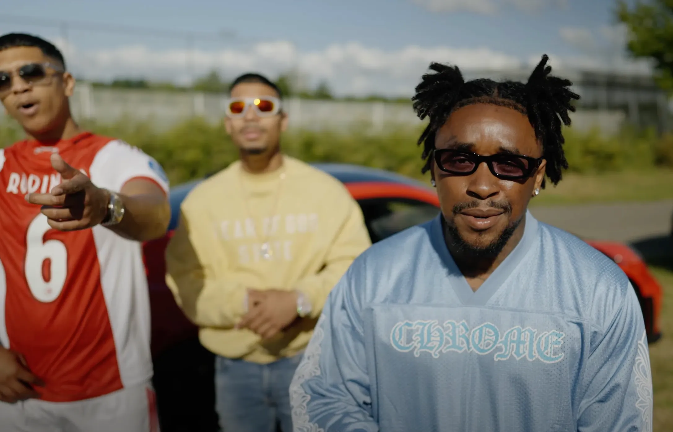 Steven Bergwijn maakt debuut in videoclip 'Walibi' met JayKoppig, Jinho9 en Hekje31
