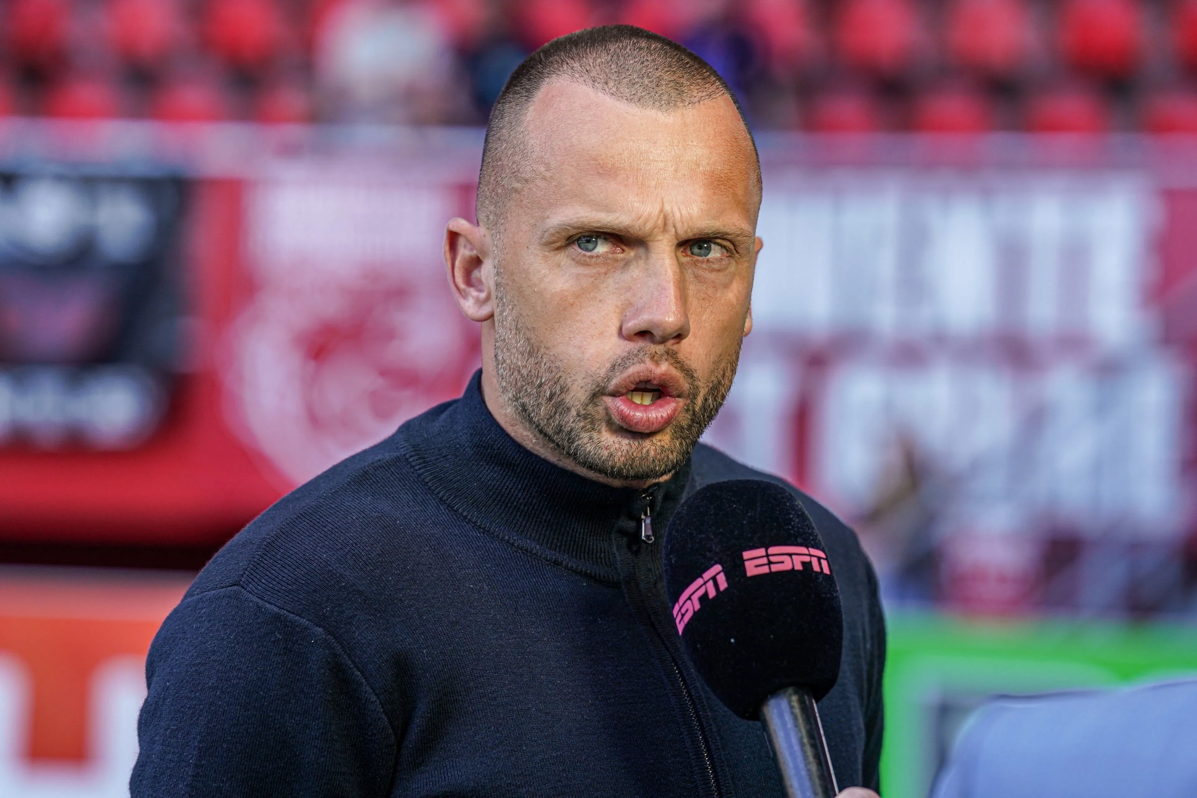 Gordon reageert op geruchten dat hij met Ajax-trainer John Heitinga het bed zou hebben gedeeld