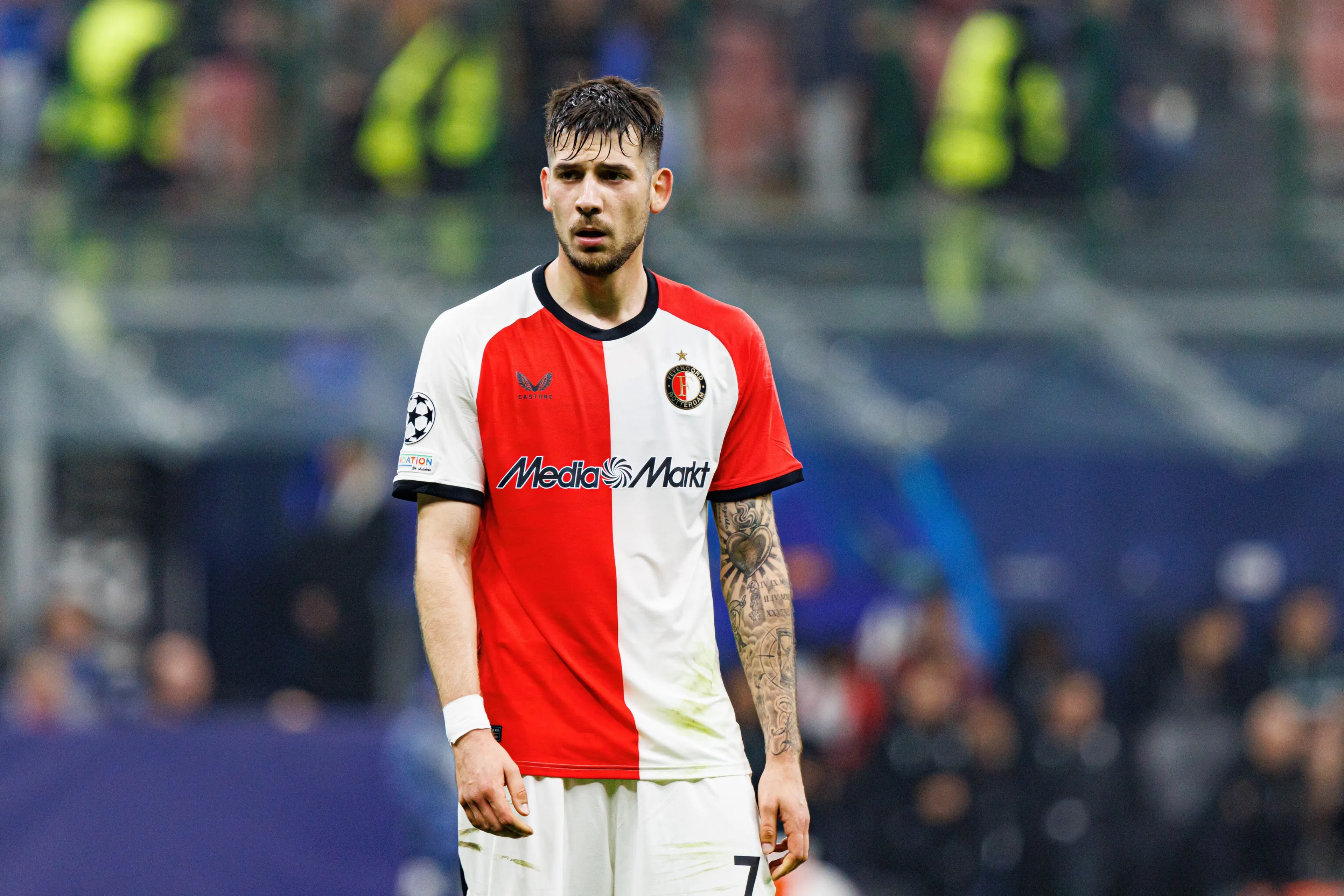 Feyenoord-speler boos op medische staf na ernstige rugblessure