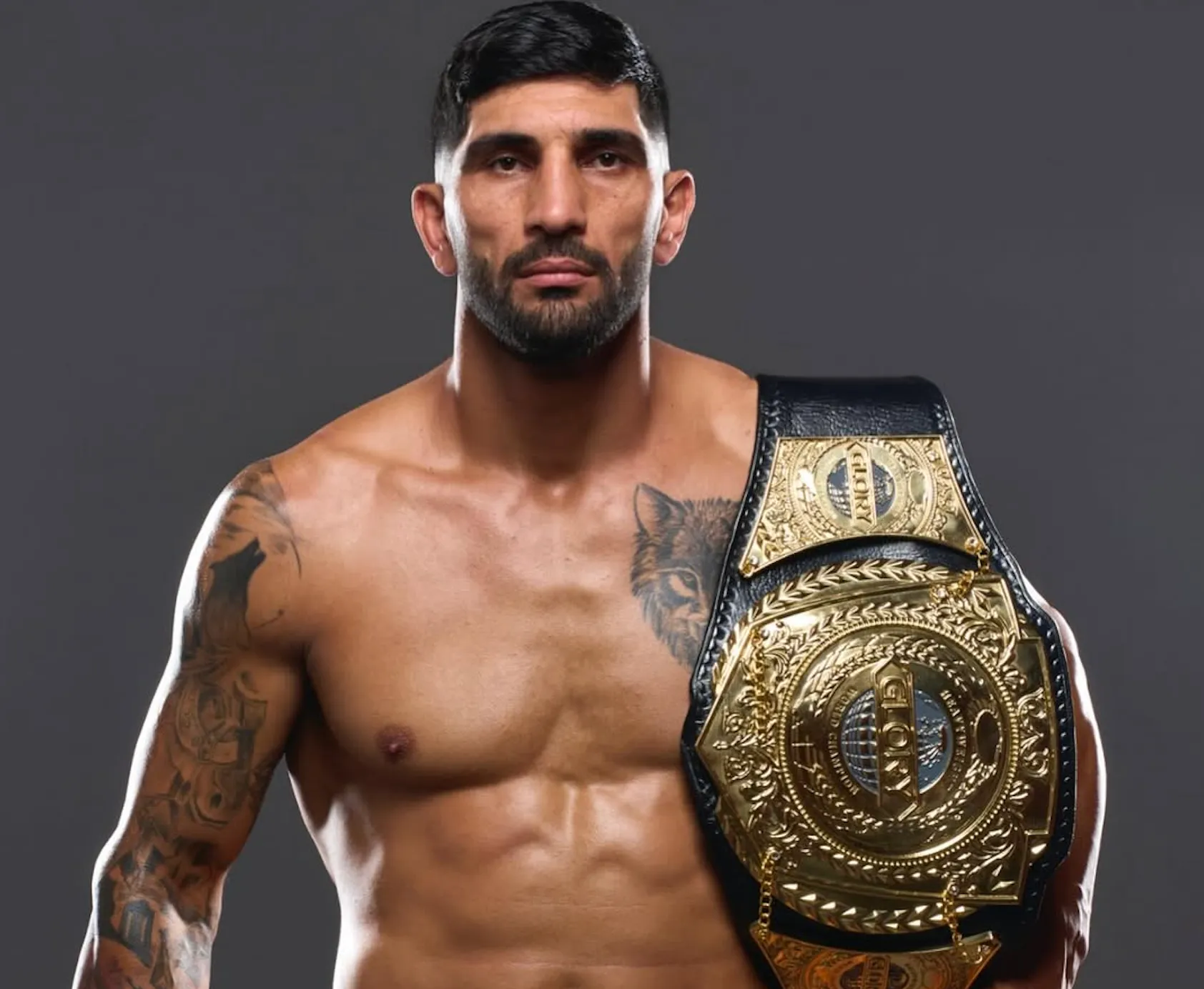 Glory kickbokser Bahram Rajabzadeh daagt na snelle en explosieve knock-out Tarik Khbabez uit voor nieuw titelgevecht