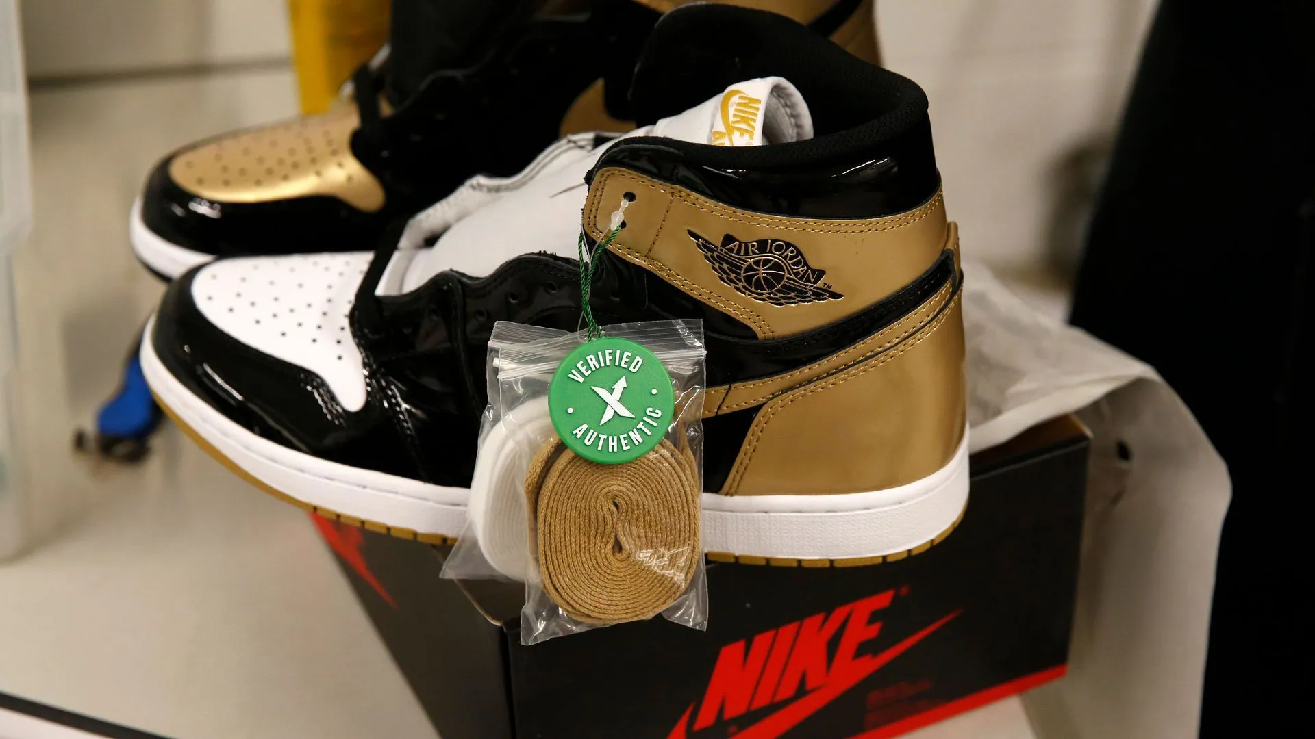 STOCKX-JORDAN(2)