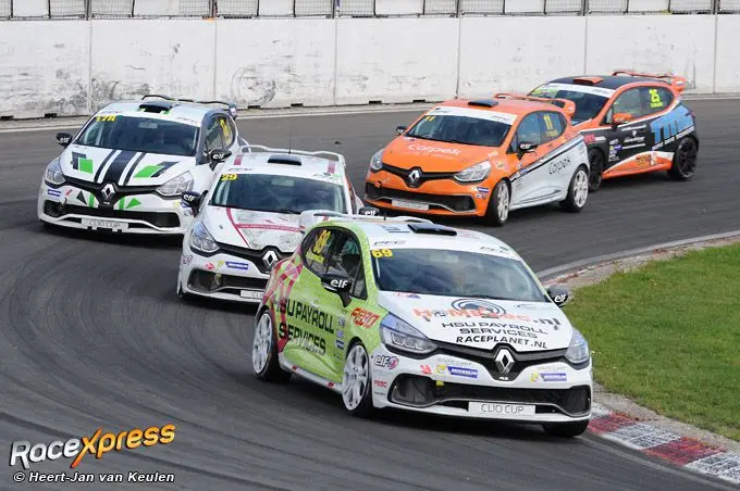 hjk clio r1