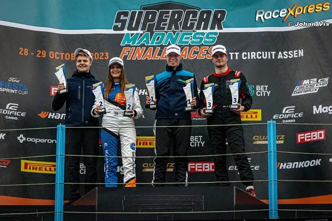 jenson de leeuw podium supercar madness finaleraces 2023
