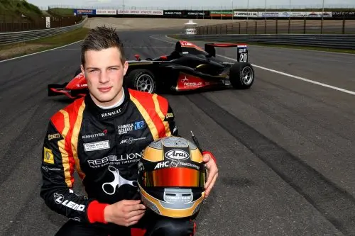 tommy van erp bij van amersfoort racing rx 500