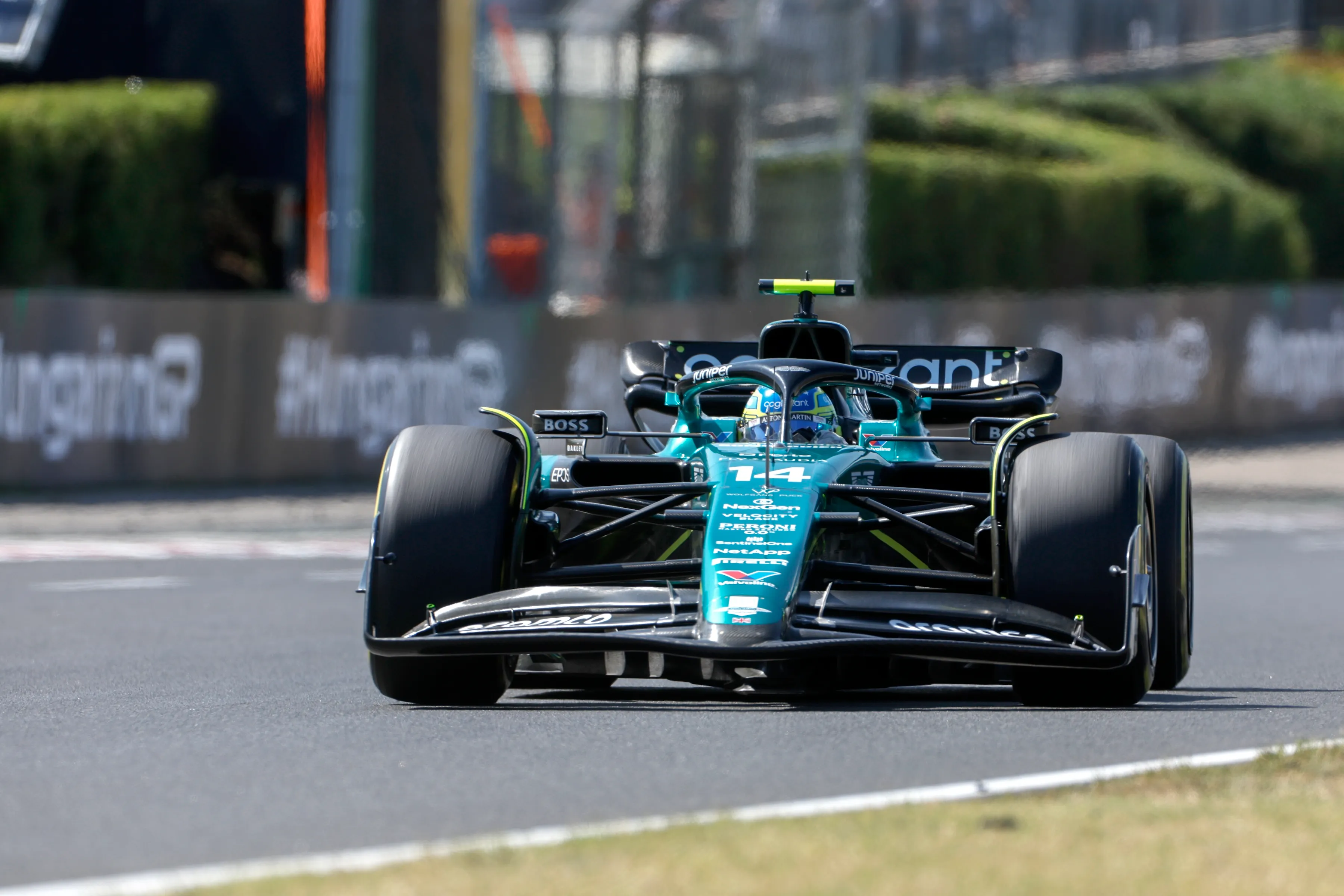 Alonso Feels 'Very Comfortable' In Aston Martin According To Krack