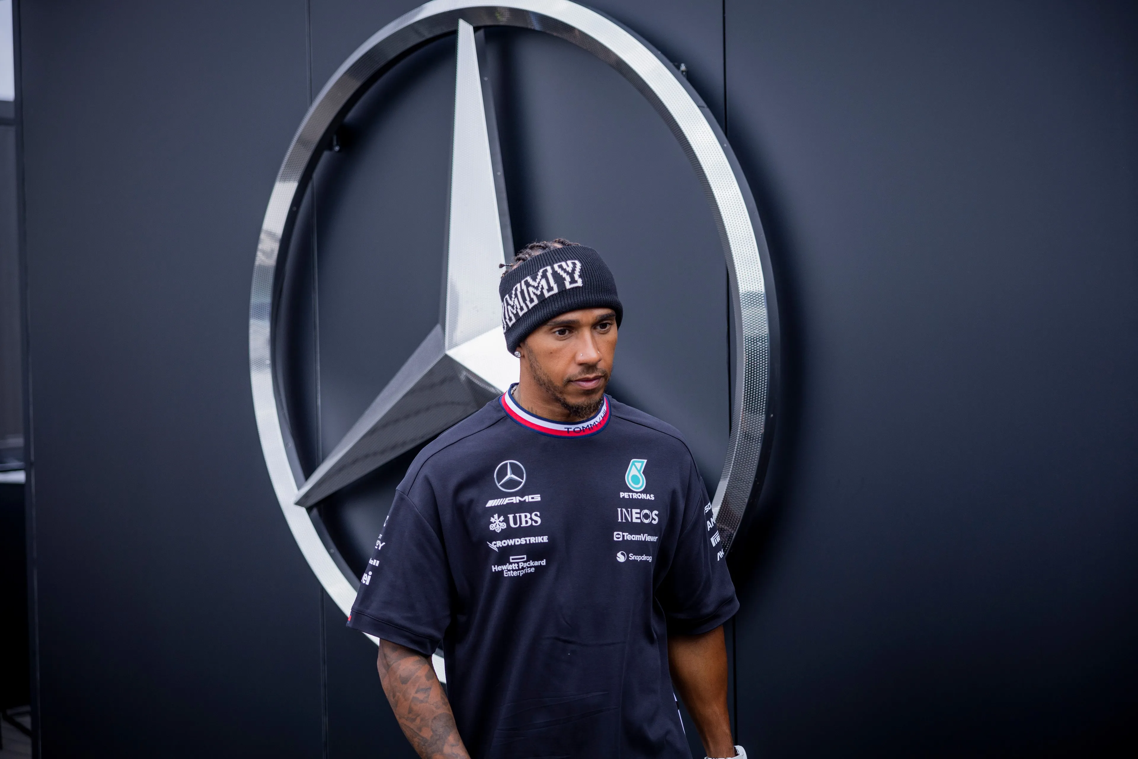 Hamilton's Father One Who Was In Talks With Red Bull Clarifies Team Principal