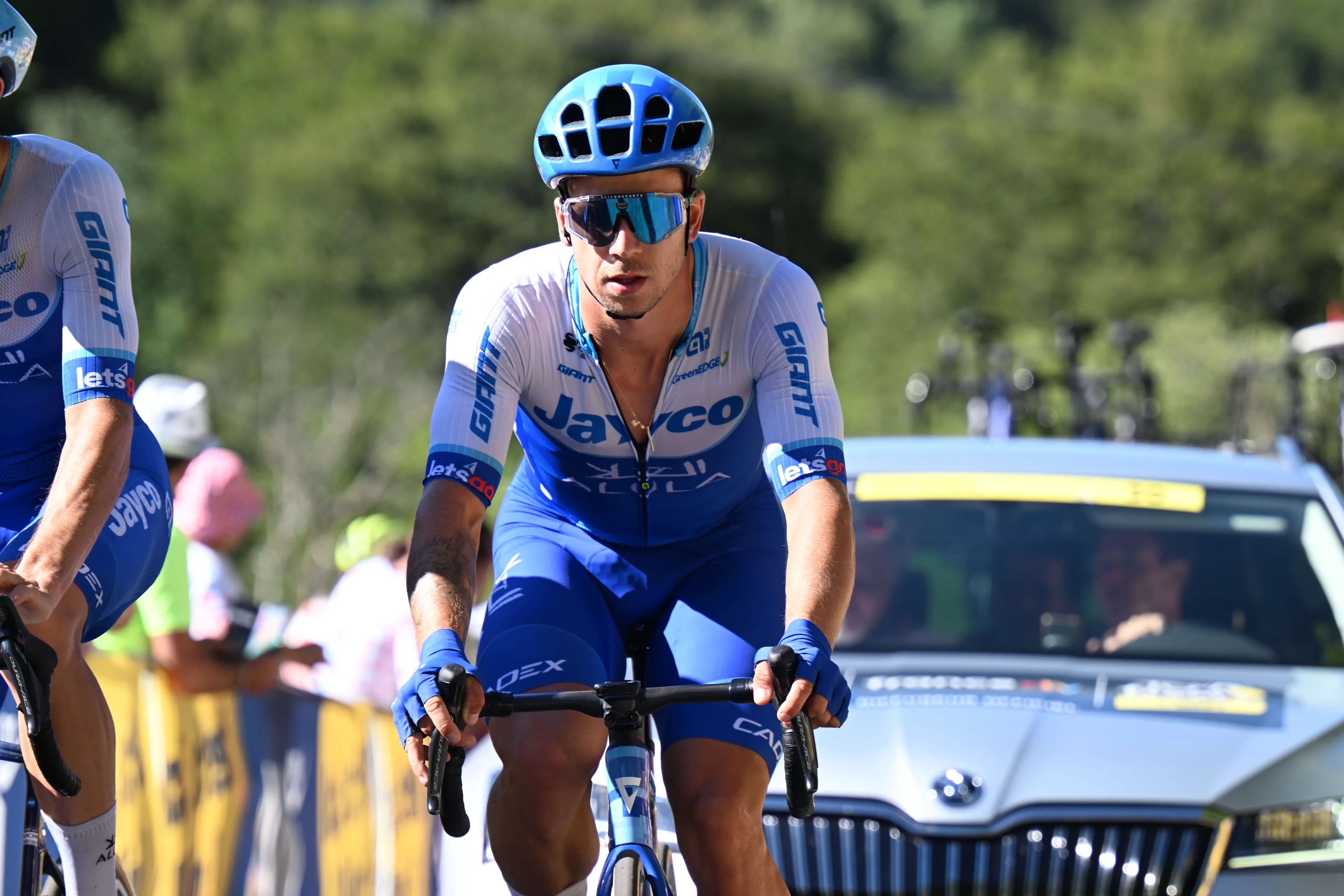 Dylan Groenewegens wichtiger Vorarbeiter Elmar Reinders verlängert bei Jayco-AlUla bis 2025