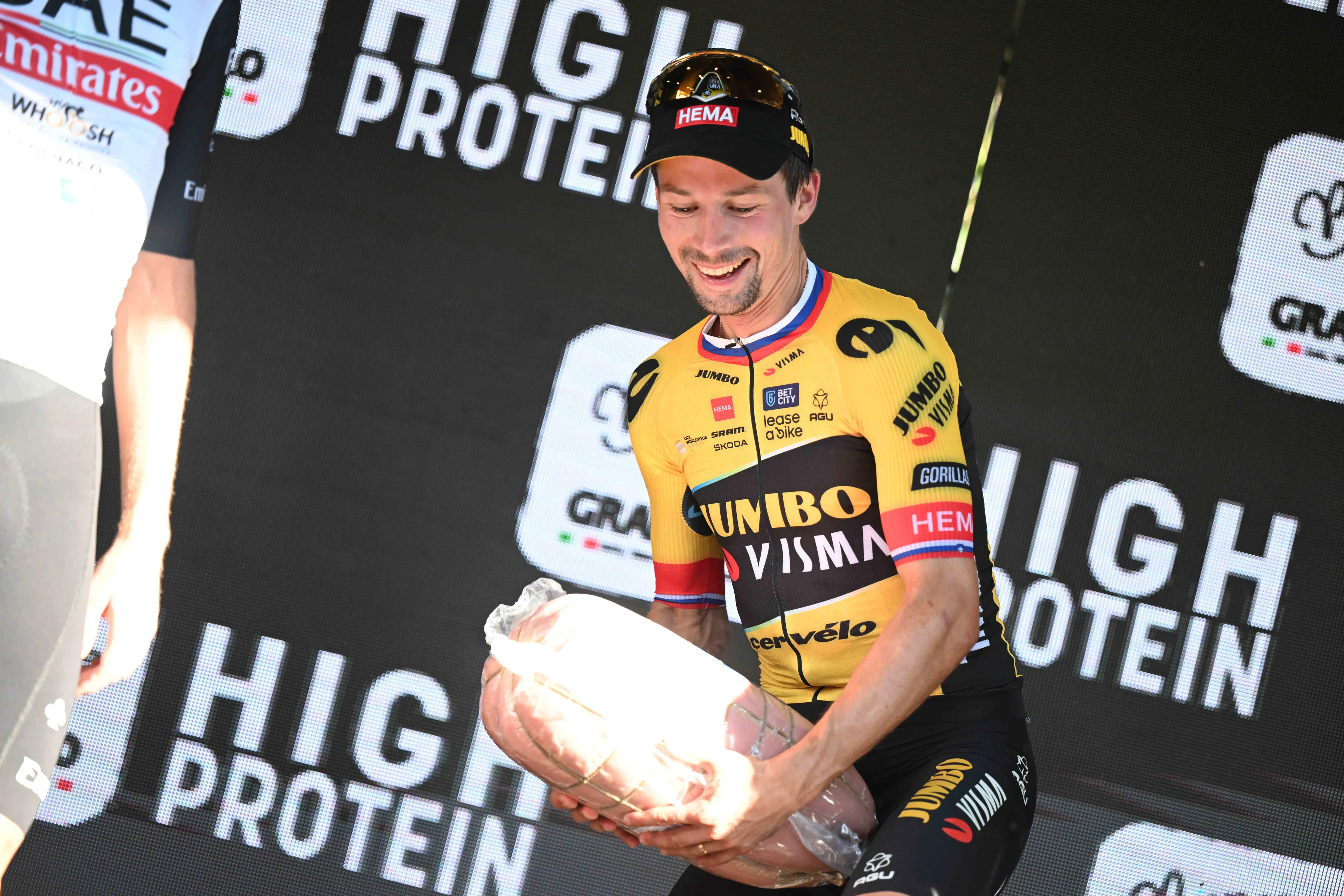 Matteo Sobrero über seinen neuen Teamkollegen Primoz Roglic: "Es ist der größte Transfer des Jahres. Ich freue mich sehr darauf, mit ihm Rennen zu fahren.
