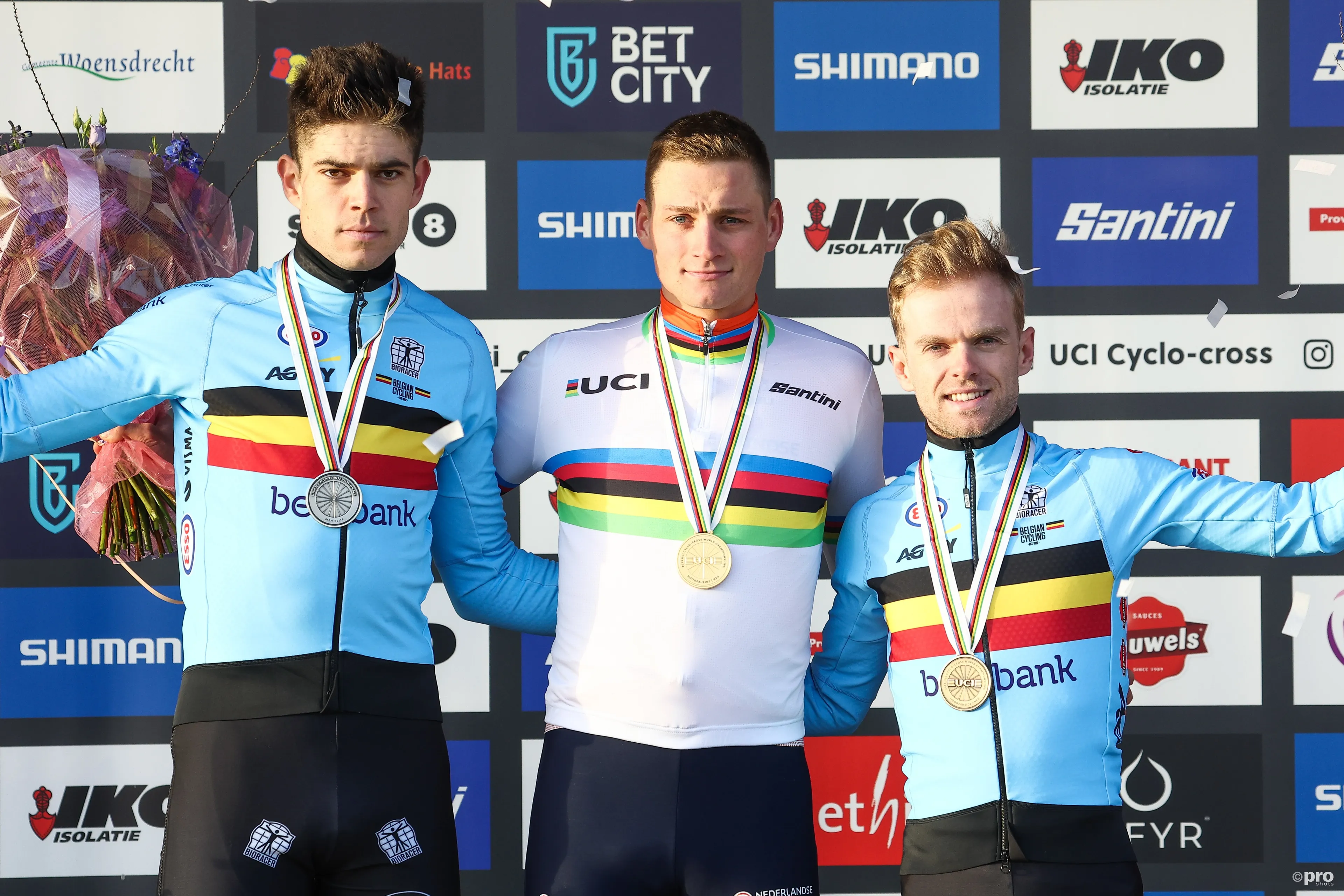 "Solange Mathieu van der Poel am Start ist, sind die Chancen für den Rest ziemlich gering" - Sven Vanthourenhout stimmt Roger De Vlaeminck in Bezug auf die Vorhersehbarkeit der Cyclocross Weltmeisterschaften zu