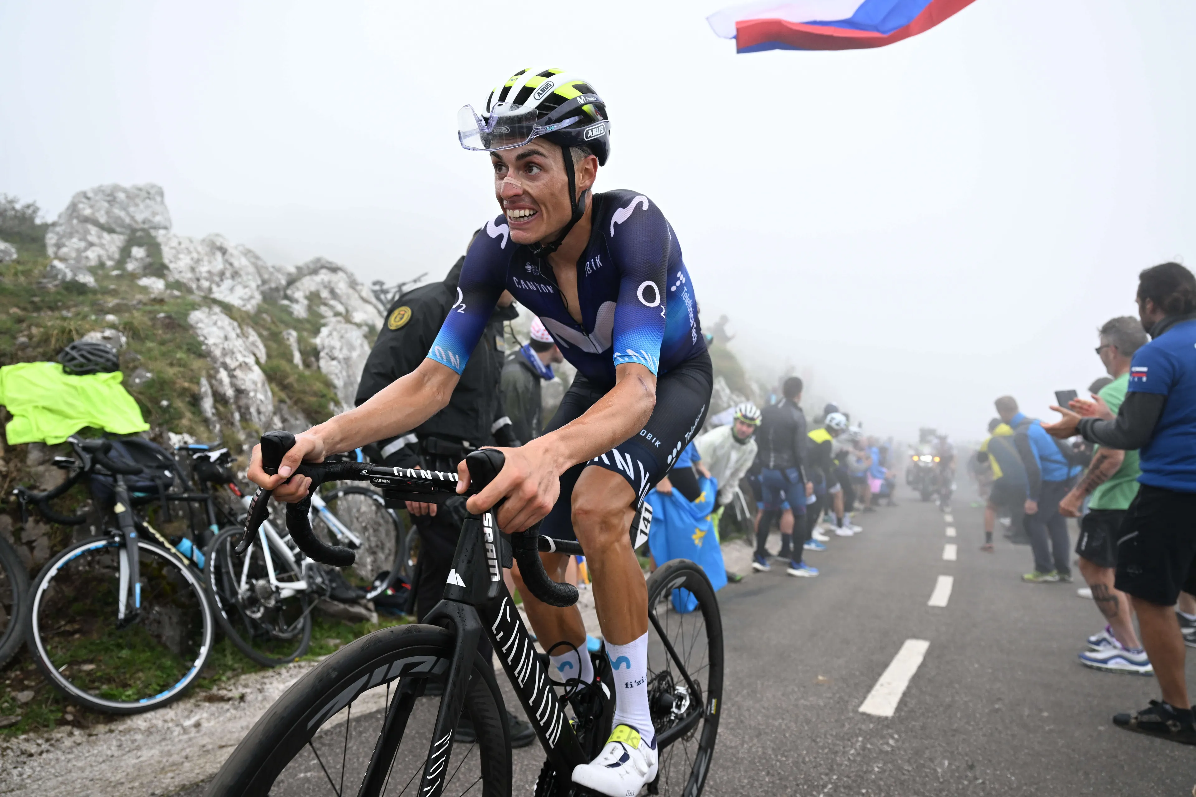 RadsportAktuell Bewertung 2023 | Movistar Team: 3.94