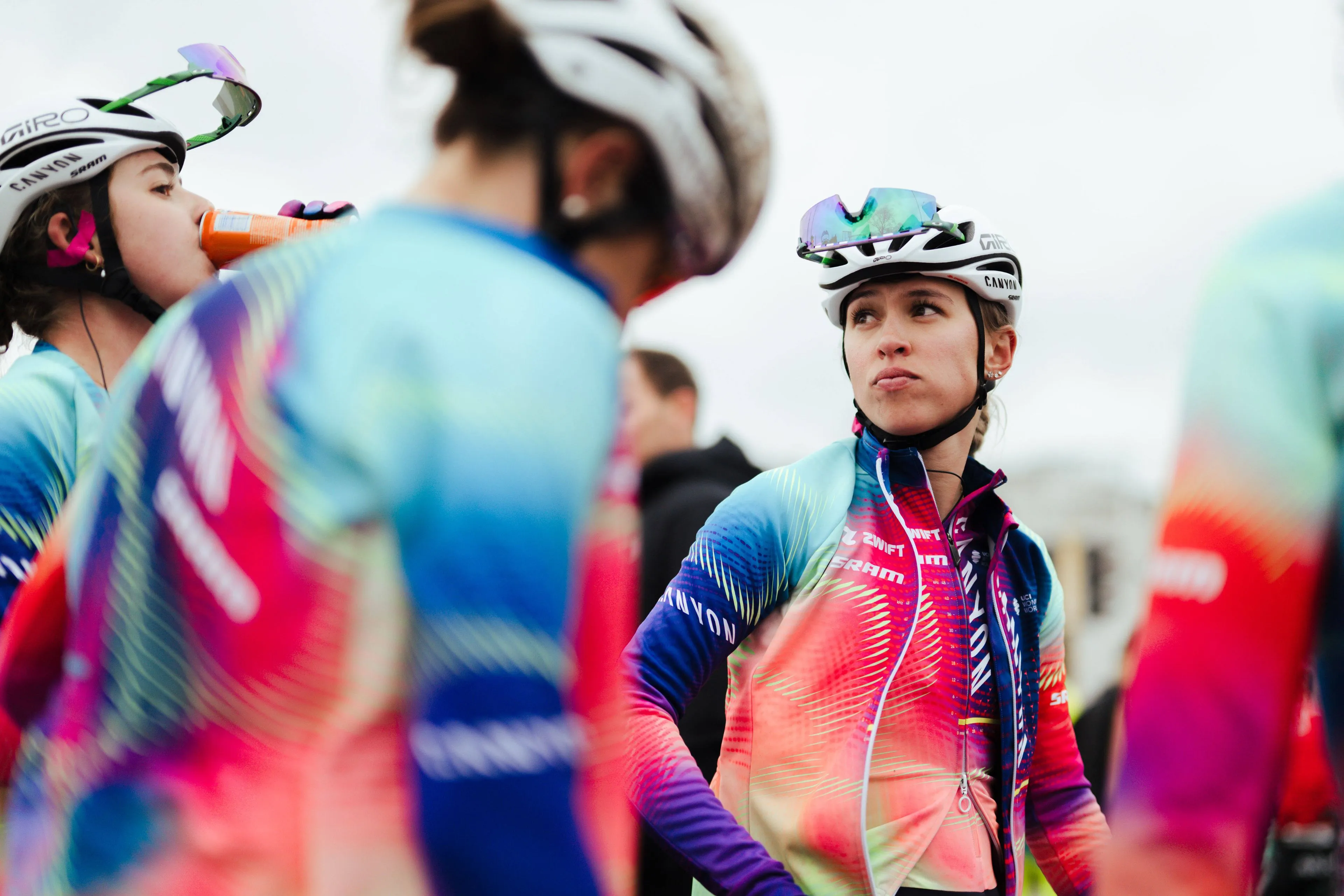 TRANSFERMARKT: Deutsches Frauenteam CANYON//SRAM Racing erhält doppelten Zuwachs