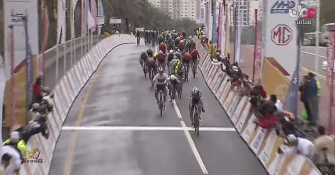 Soudal - Quick-Step holt auf der 3. Etappe der Tour of Oman einen Doppelsieg - BORA-hansgrohe mit Roger Adrià auf Rang 5