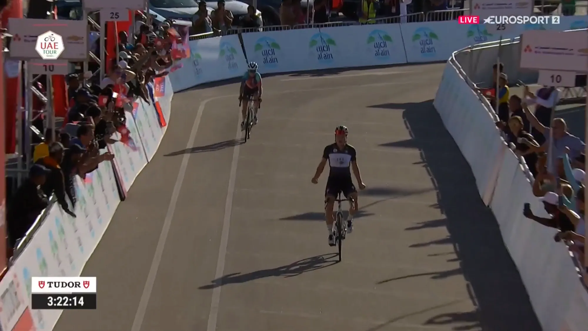 "Das ist mein erster Bergsieg überhaupt. Es ist verrückt" - Lotte Kopecky glänzt mit einem atemberaubenden Etappensieg bei der UAE Tour Women 2024