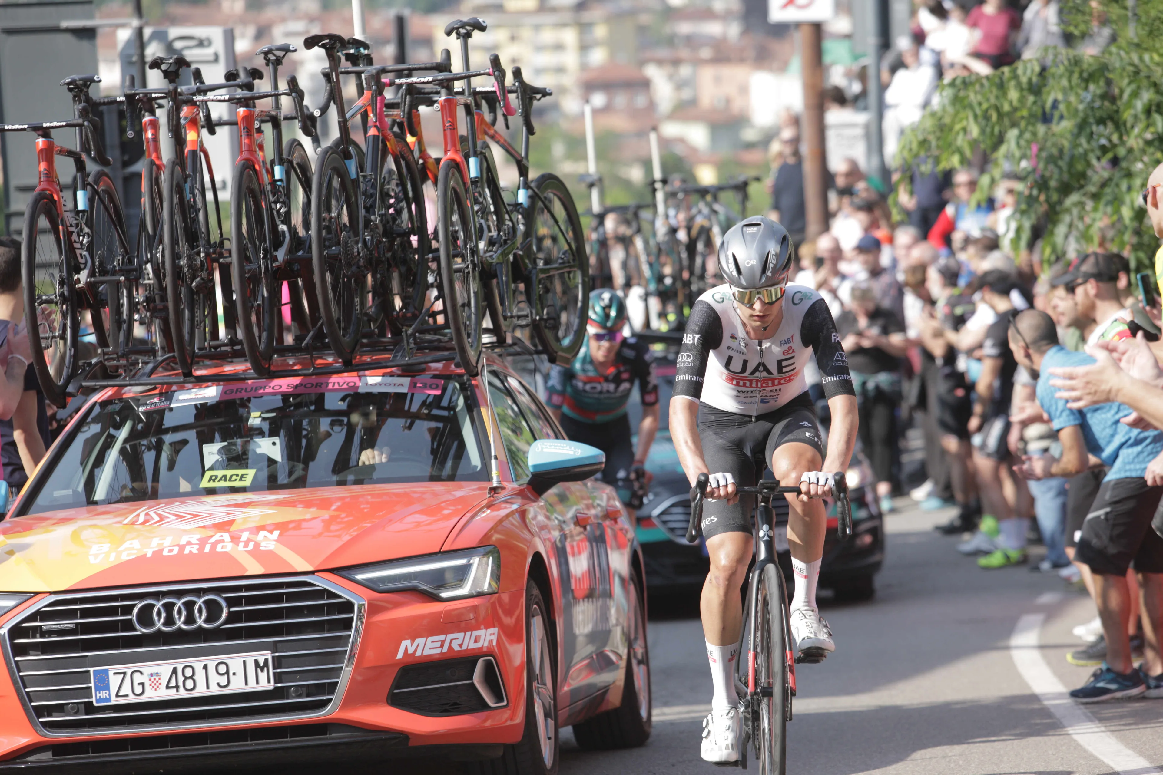 Jay Vine muss die Volta a Catalunya 2024 wegen Magenproblemen abbrechen