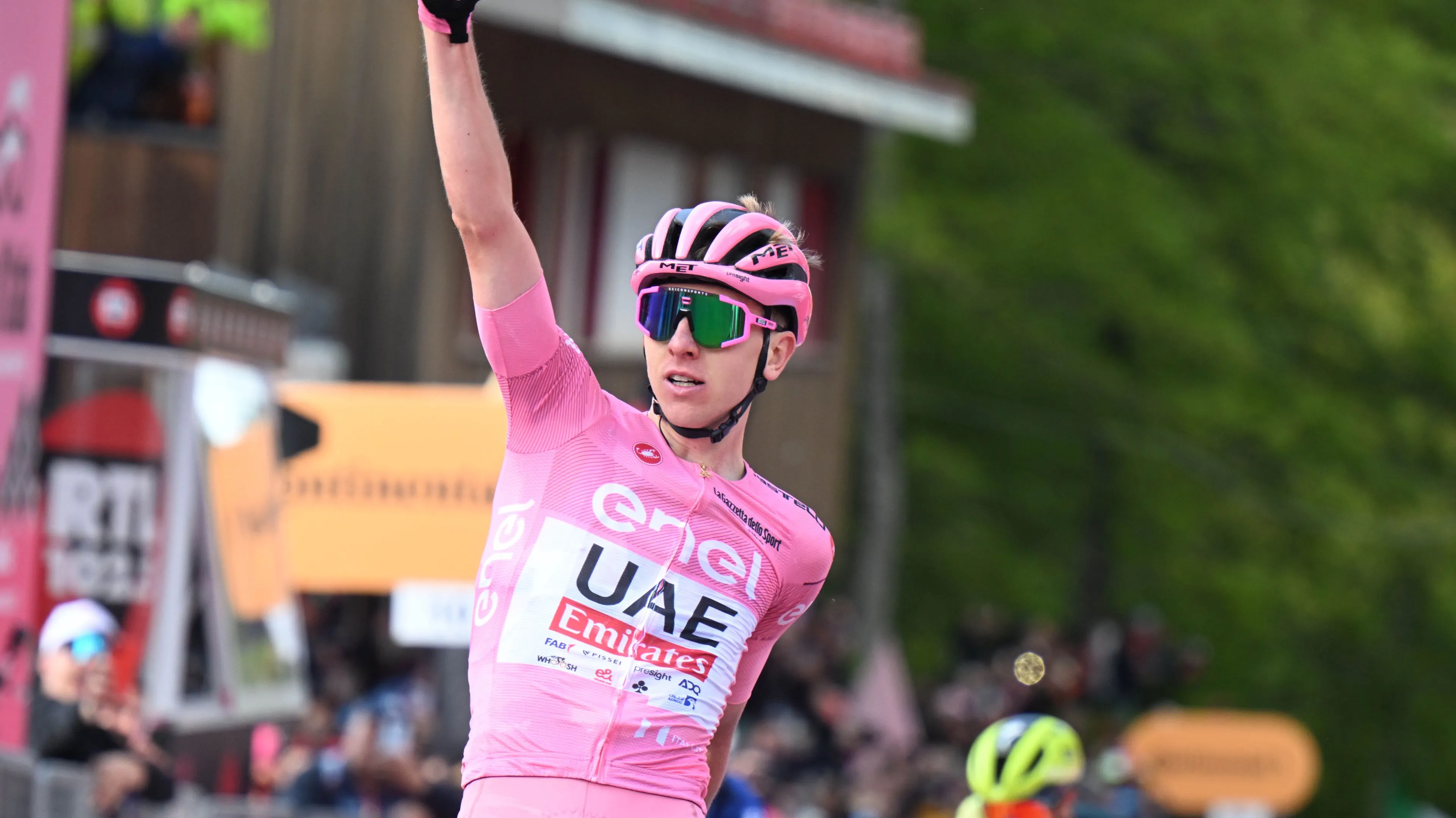 Nairo Quintana über Tadej Pogacar beim Giro d'Italia 2024: "Dass er wahrscheinlich alle Erwartungen erfüllen würde, die jeder an ihn beim diesjährigen Giro hatte, und genau das tut er auch."