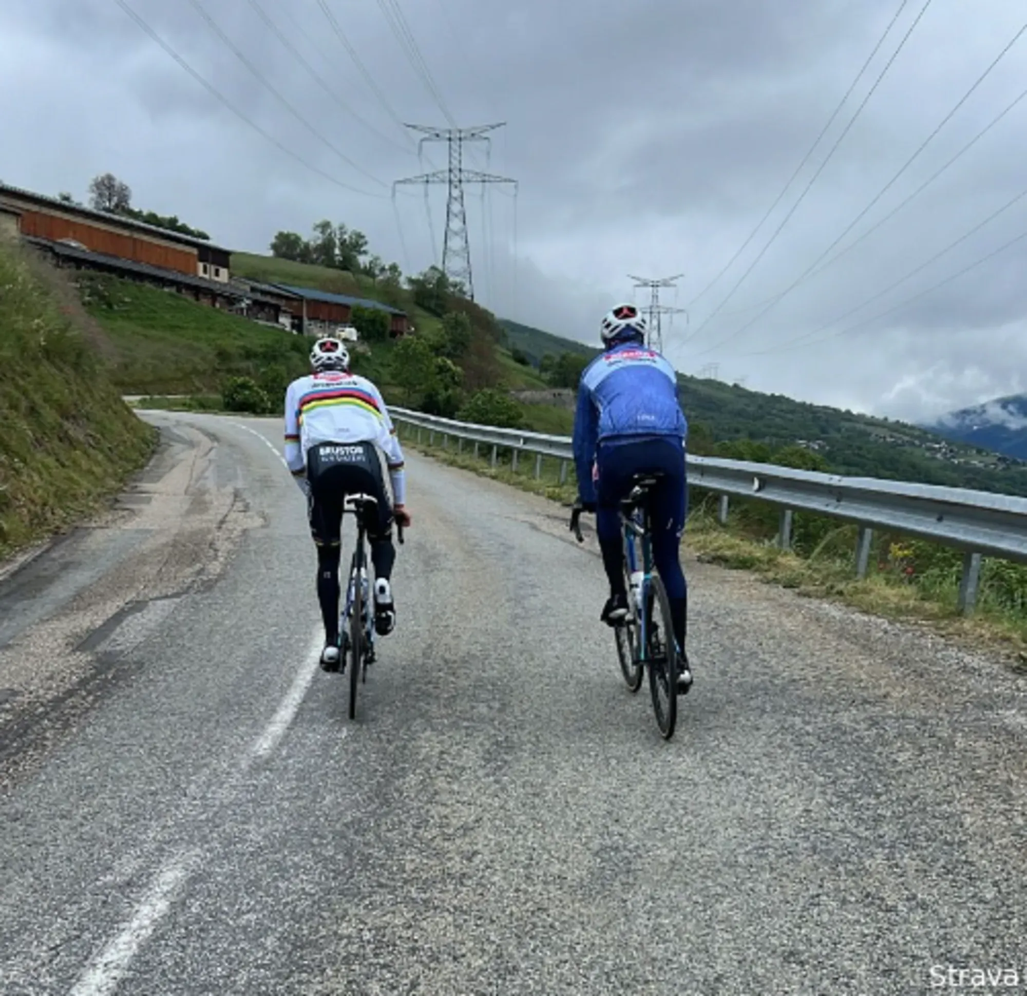 Mathieu van der Poel intensiviert Tour de France-Vorbereitung in La Plagne