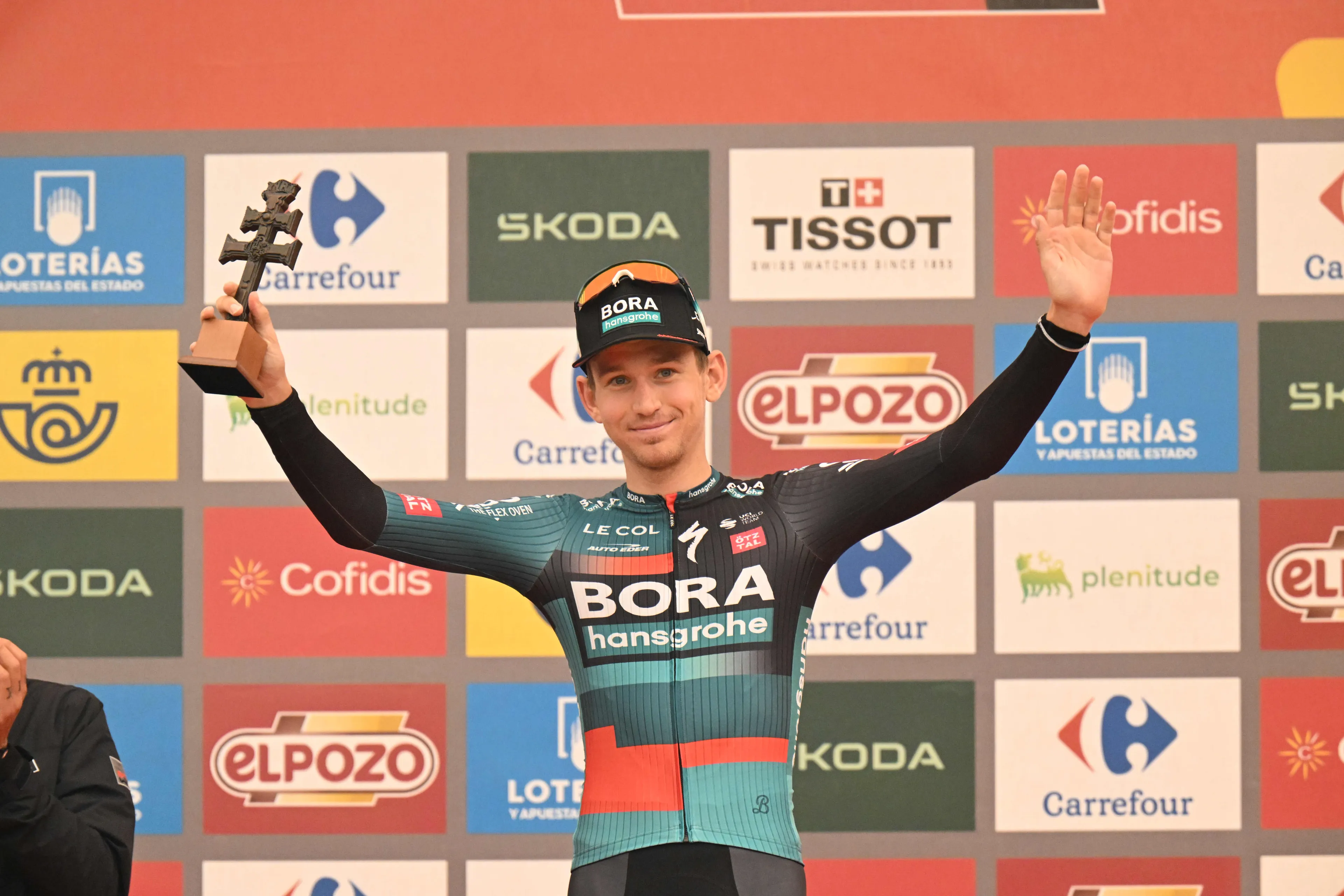 Lennard Kämna gibt an, dass einer seiner Gründe, BORA zu verlassen, darin bestand, dass "die Verhandlungen nach dem Unfall auf Eis gelegt und nie wieder aufgenommen wurden"