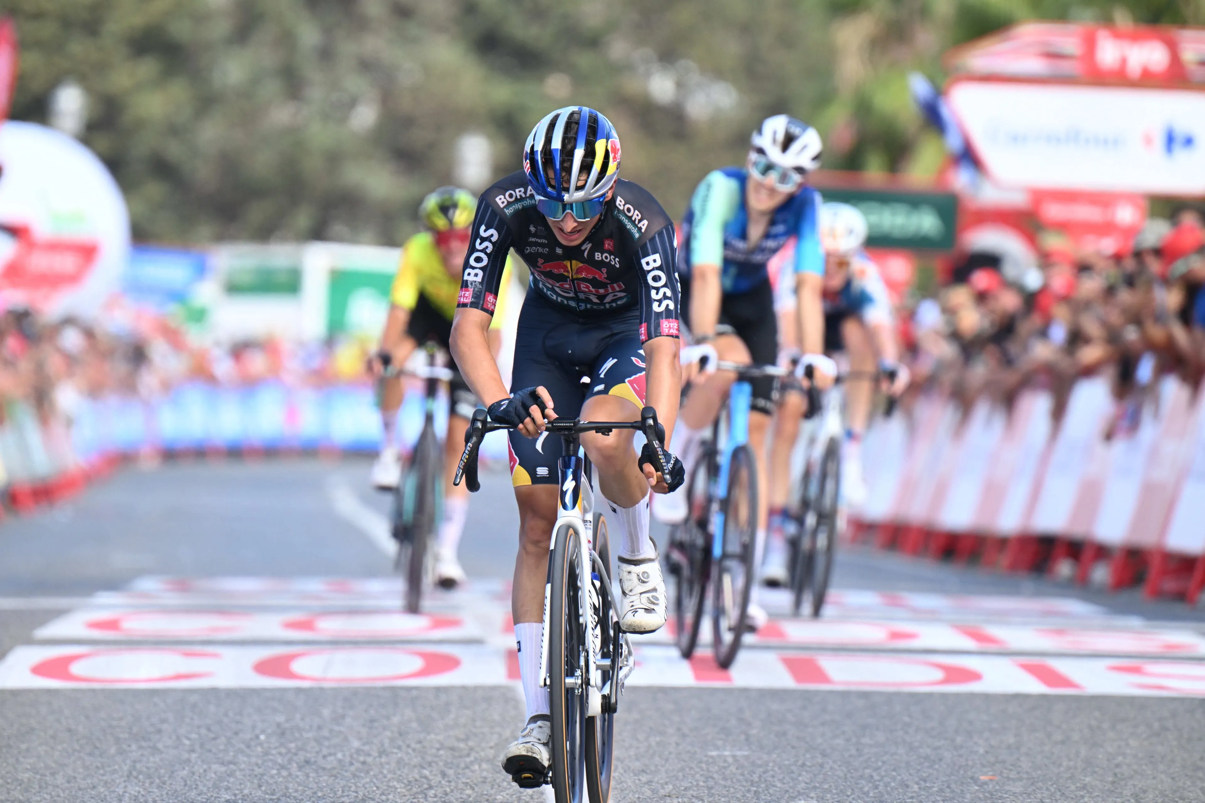 "Ich hätte heute mehr erreichen können" - Florian Lipowitz ist mit Platz drei nicht zufrieden, Red Bull - BORA - hansgrohe verliert das rote Trikot