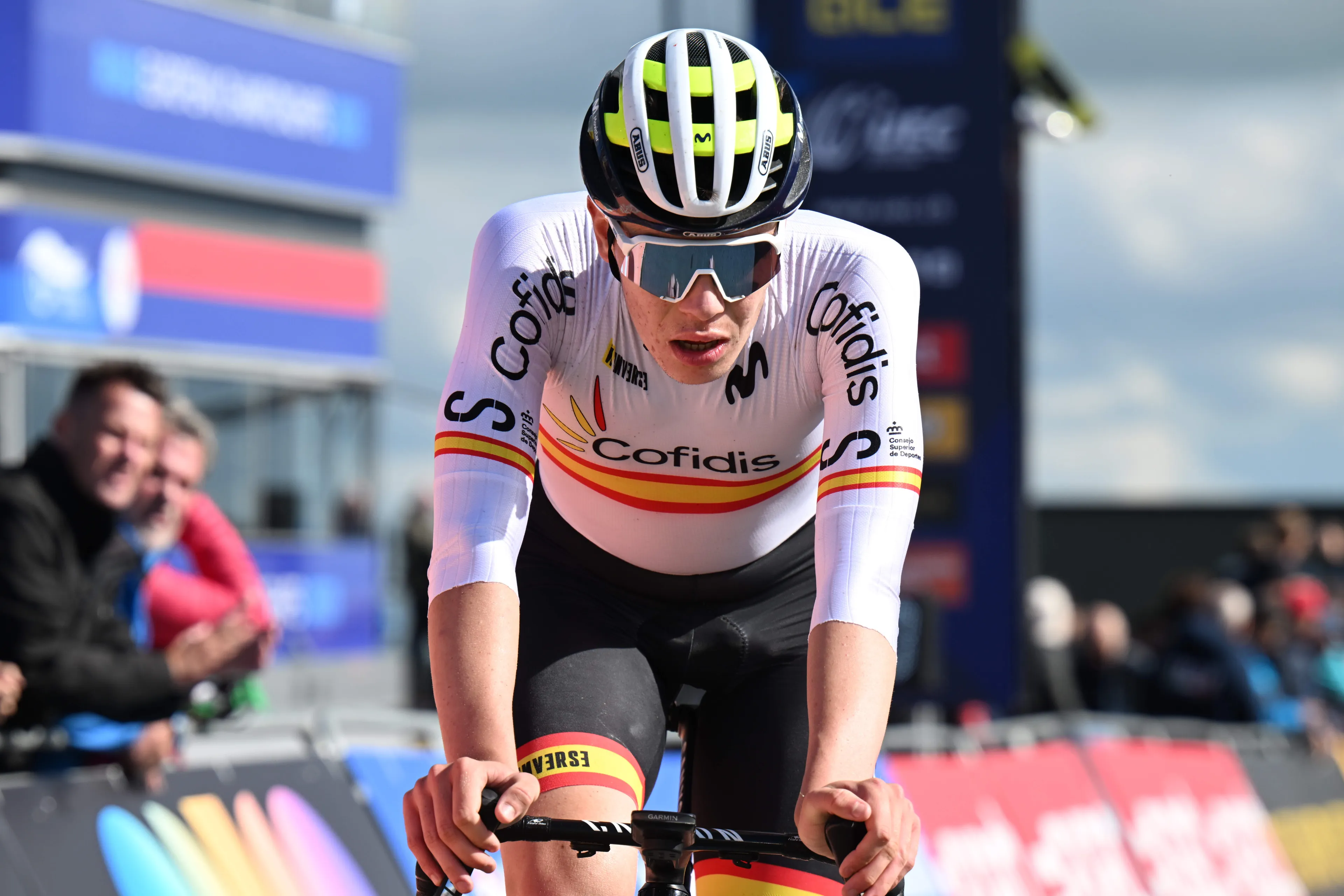 Ivan Romeo holt sensationell den U23-Weltmeistertitel 2024 im Zeitfahren, Alec Segaert bricht im Finale ein