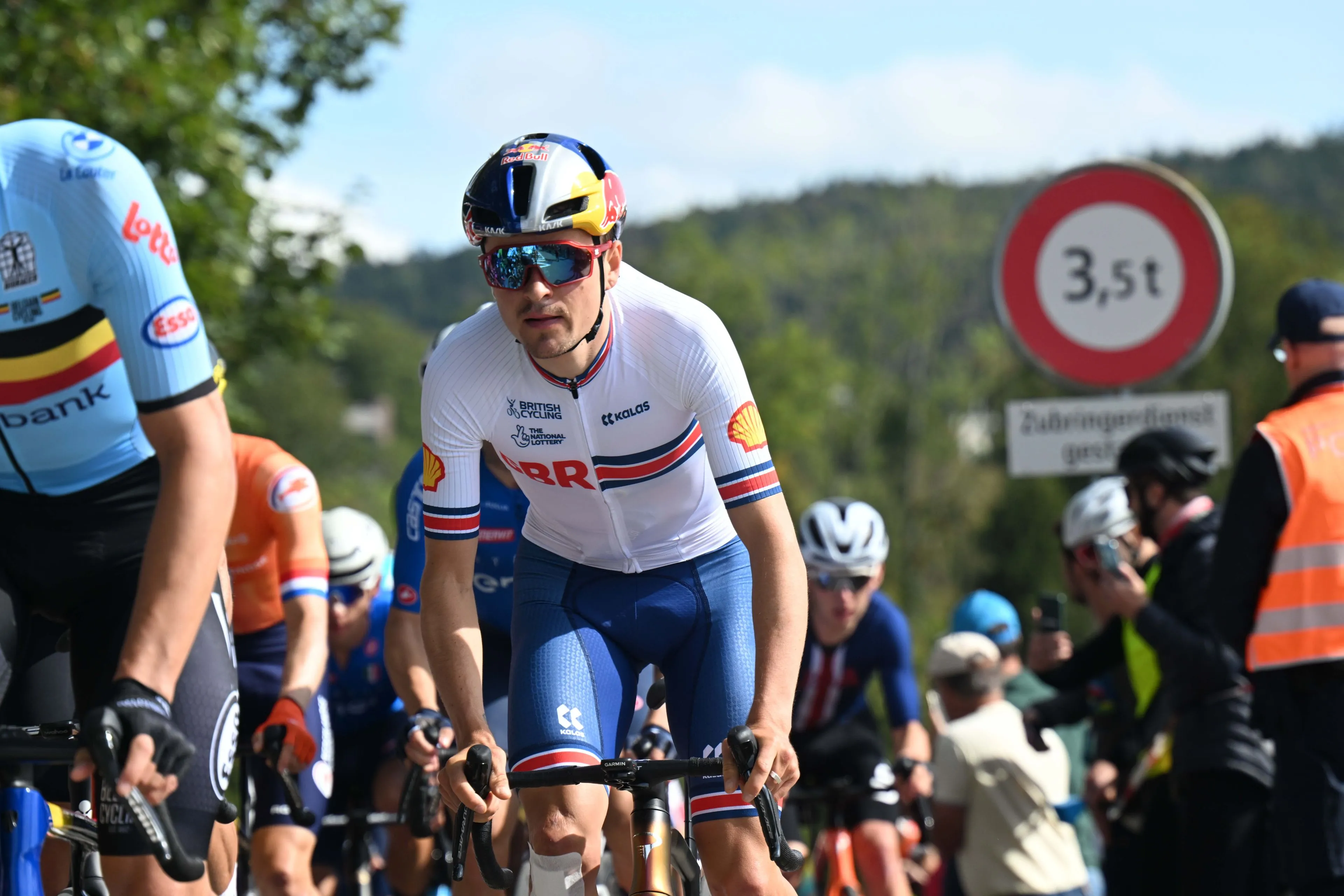 Tom Pidcocks möglicher Wechsel zum Q36.5 Pro Cycling Team "gewinnt an Schwung"