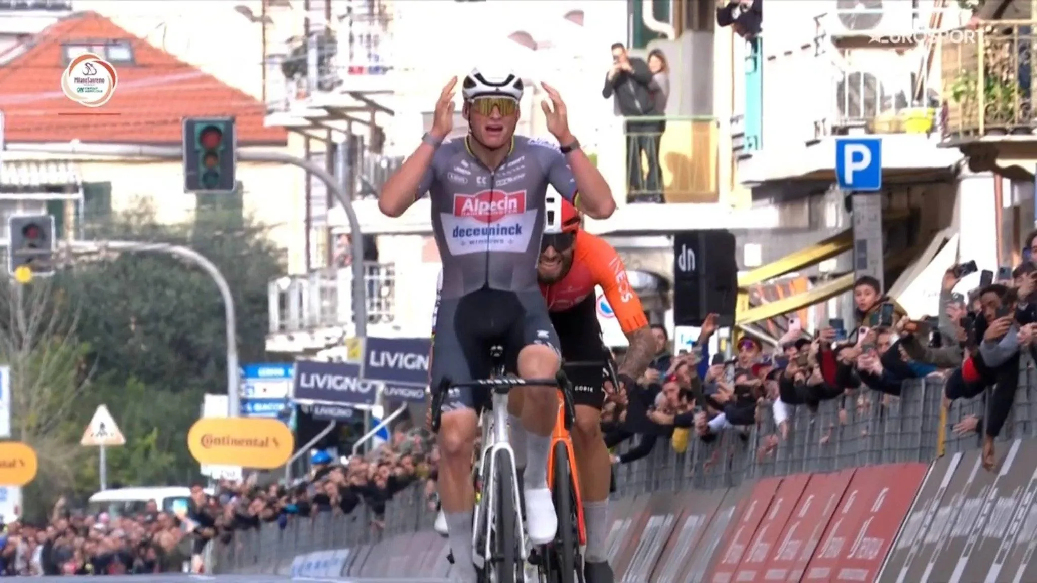 Magischer Mathieu van der Poel schlägt Ganna und Pogacar bei legendärem Mailand–Sanremo 2025