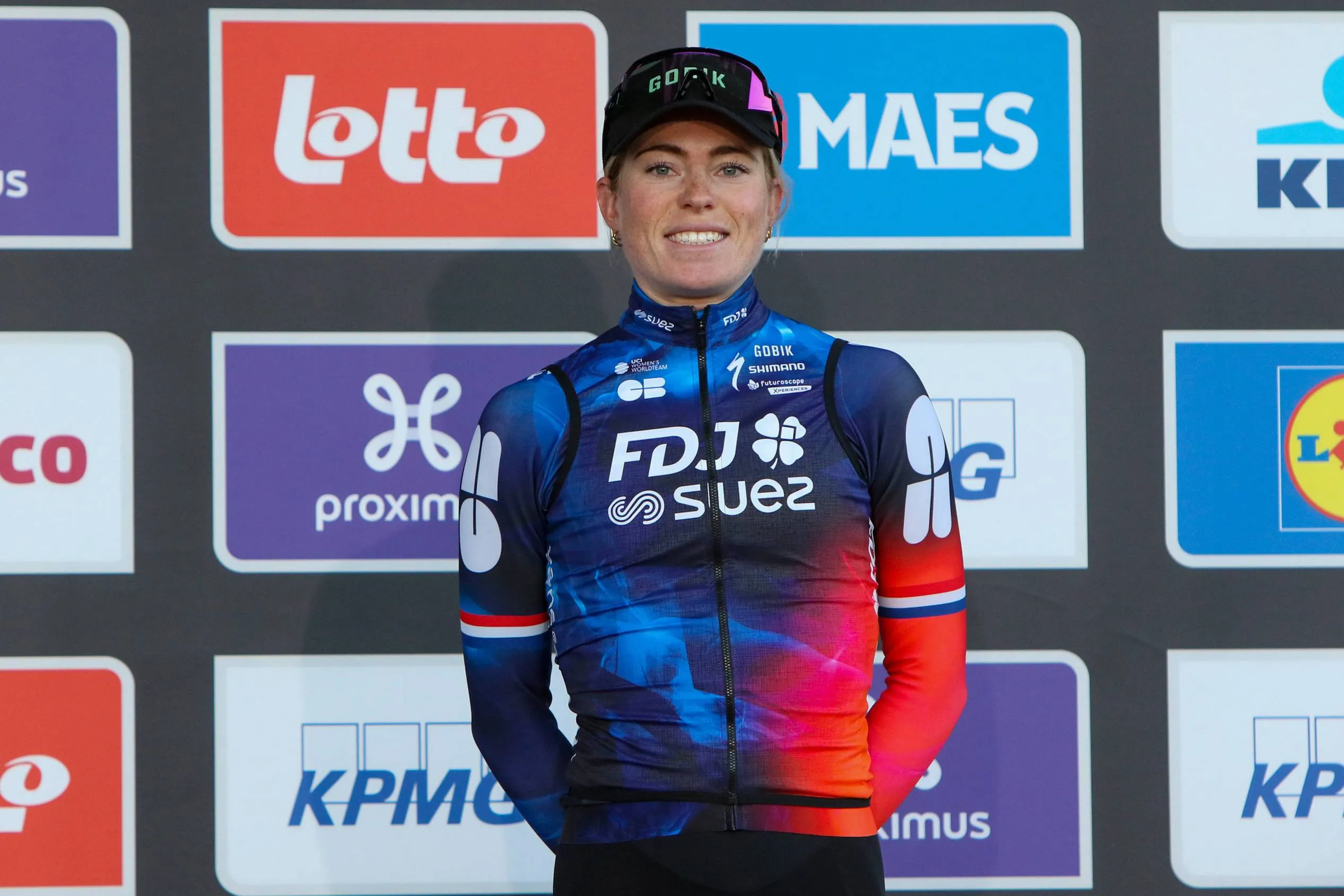 "Heute haben meine Hormone gegen mich gearbeitet" - Demi Vollering kämpft gegen die Regelschmerzen und holt das Podium bei Lüttich-Bastogne-Lüttich Femmes