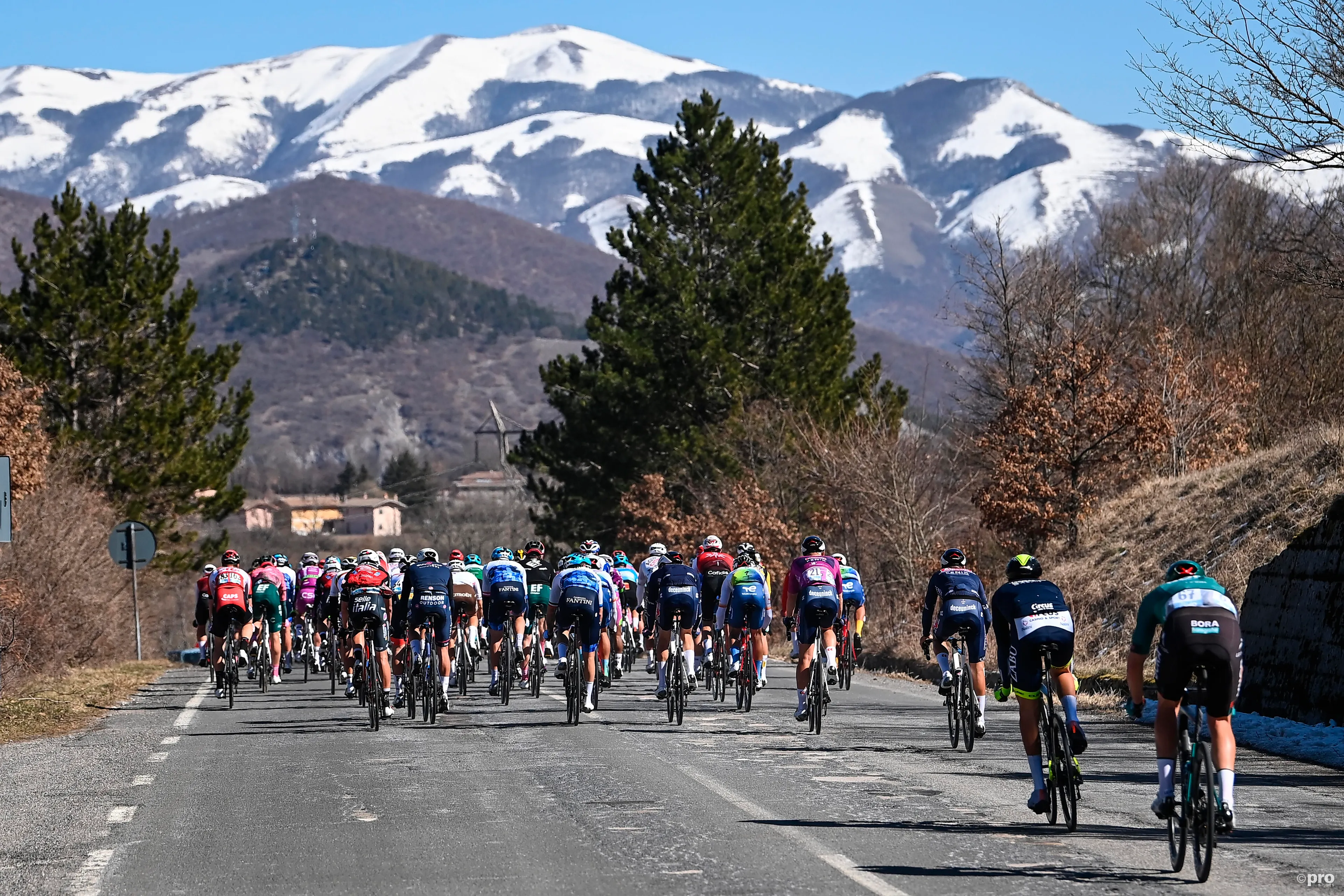 Tour-de-France-Etappenziel am Nationalfeiertag noch im Schnee versunken