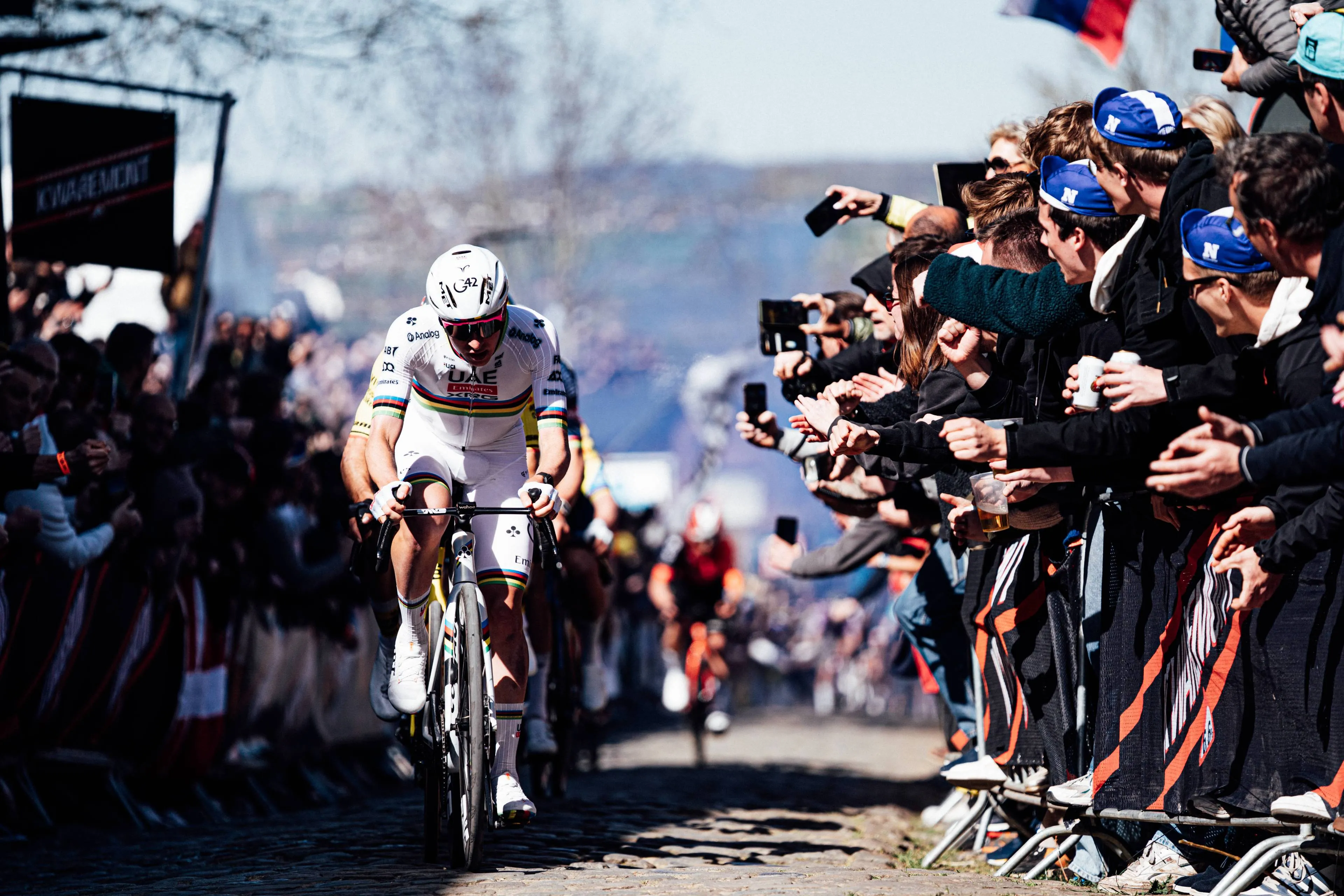 Pogacar wagt sich auf neues Terrain: Matxín über das Roubaix-Debüt des Weltmeisters