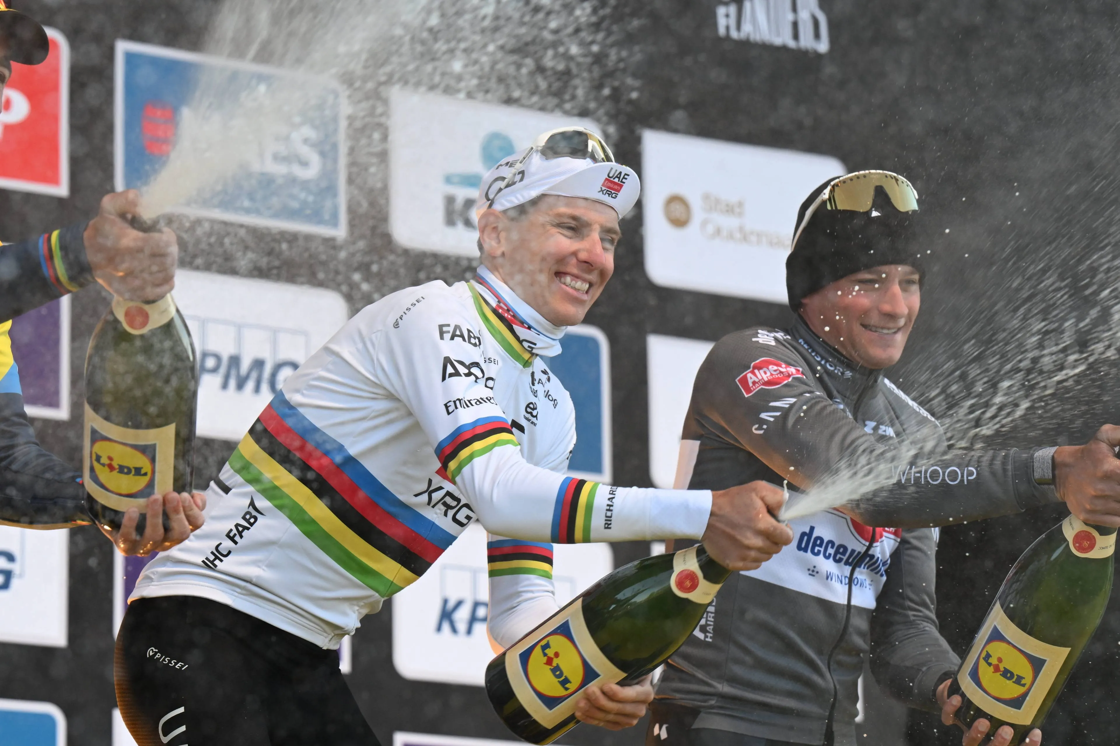 UCI Rankings Rider Update | Nach dem Flandern-Sieg ist Tadej Pogacar wieder an der Spitze - Pedersen und Van der Poel sind ihm aber auf den Fersen