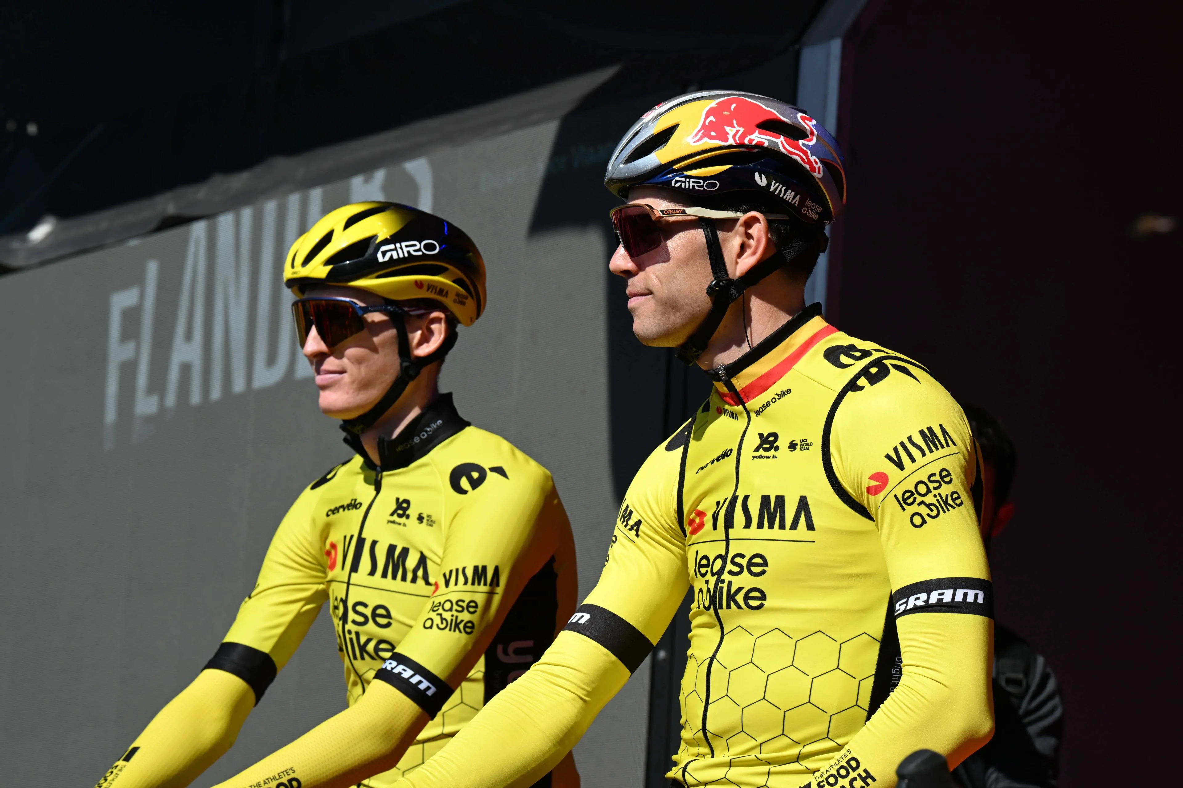 OFFIZIELL: Visma stellt das Team vor, das van der Poel und Pogacar in Flandern stürzen soll