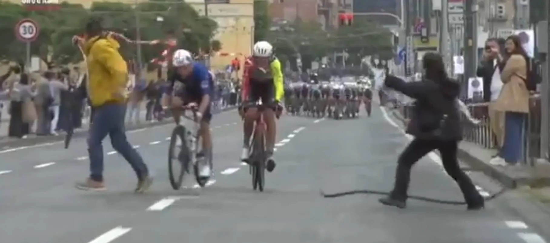 "Ich war schockiert, als ich die Bilder sah" - Wout Van Aert fassungslos über Giro-Protest