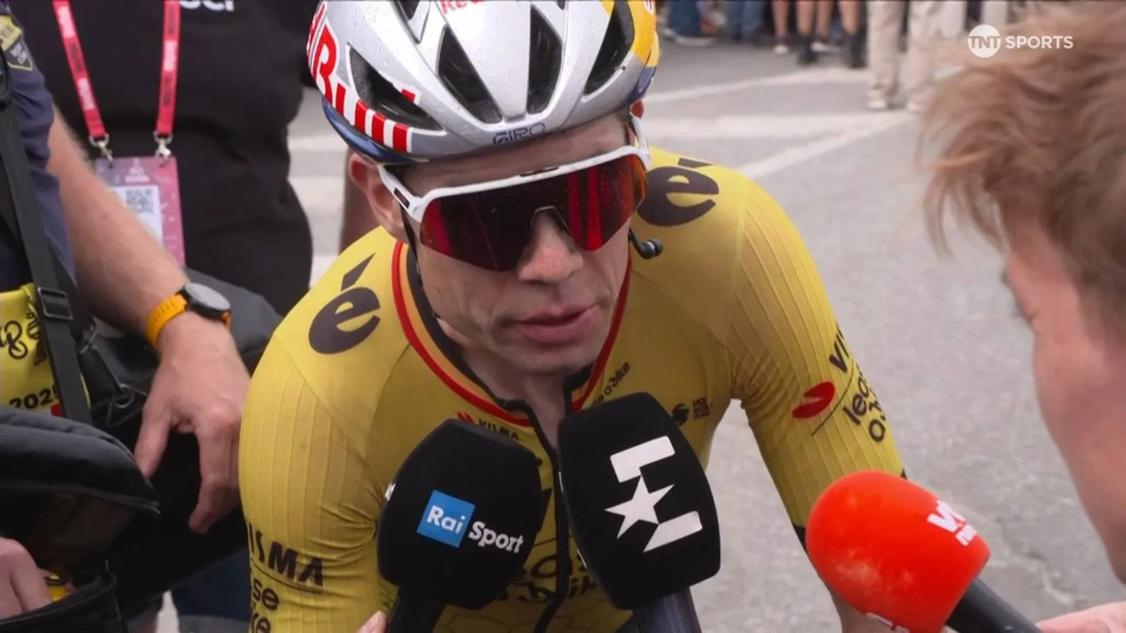 "Ich kann nicht erklären, wie tief ich gehen musste" - Wout van Aert spielt eine entscheidende Rolle für einen weiteren Visma Grand Tour Sieg