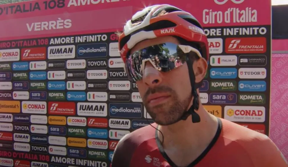 "Die 9 Kilometer Sterrato kommen ihm zugute" - INEOS Grenadiers glauben, dass Colle delle Finestre Egan Bernal anspornen könnte