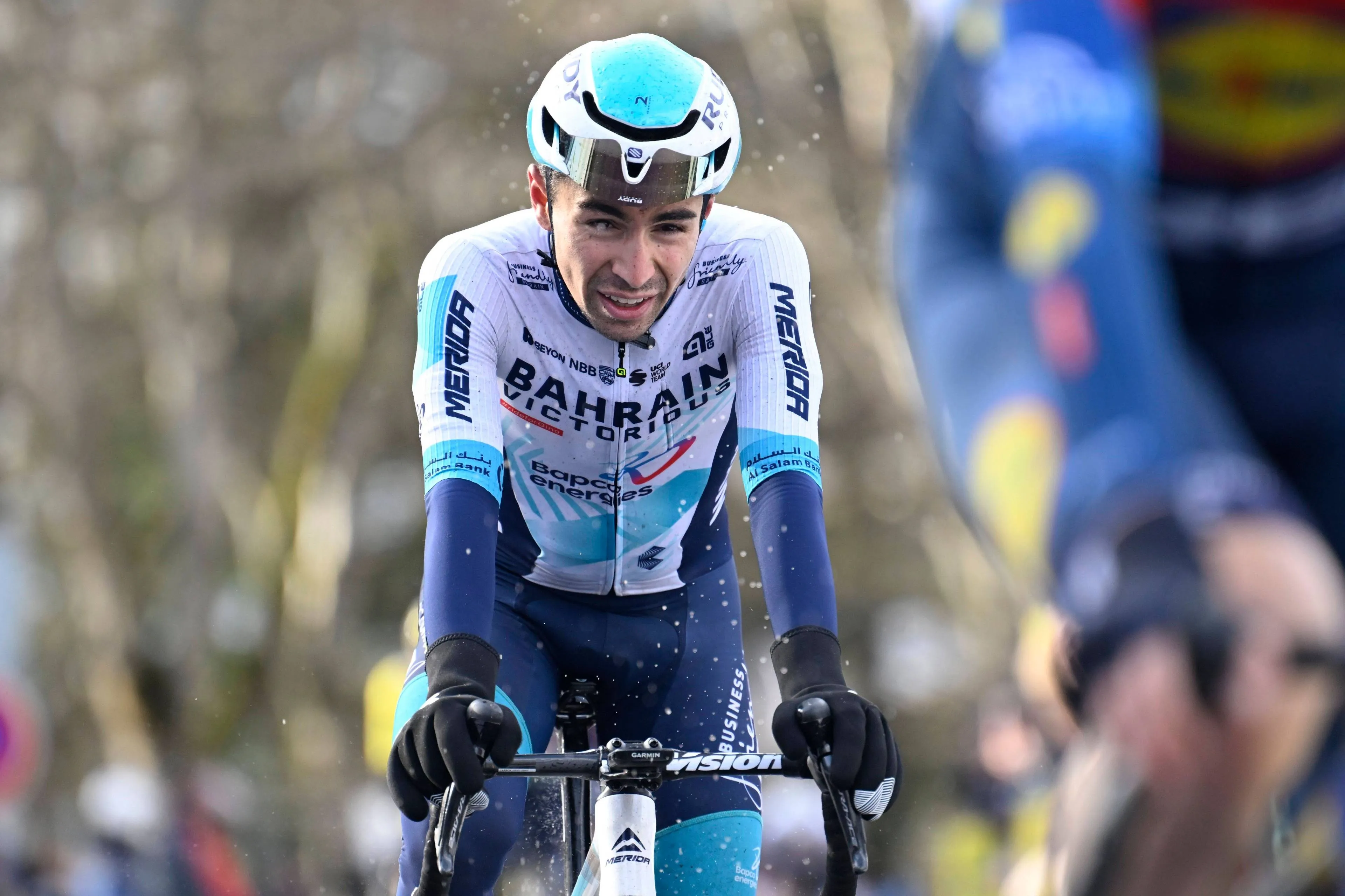 Tour de Romandie 2025: Lenny Martinez übernimmt Maillot Jaune nach Königsetappe – Lorenzo Fortunato und Joao Almeida dicht dahinter