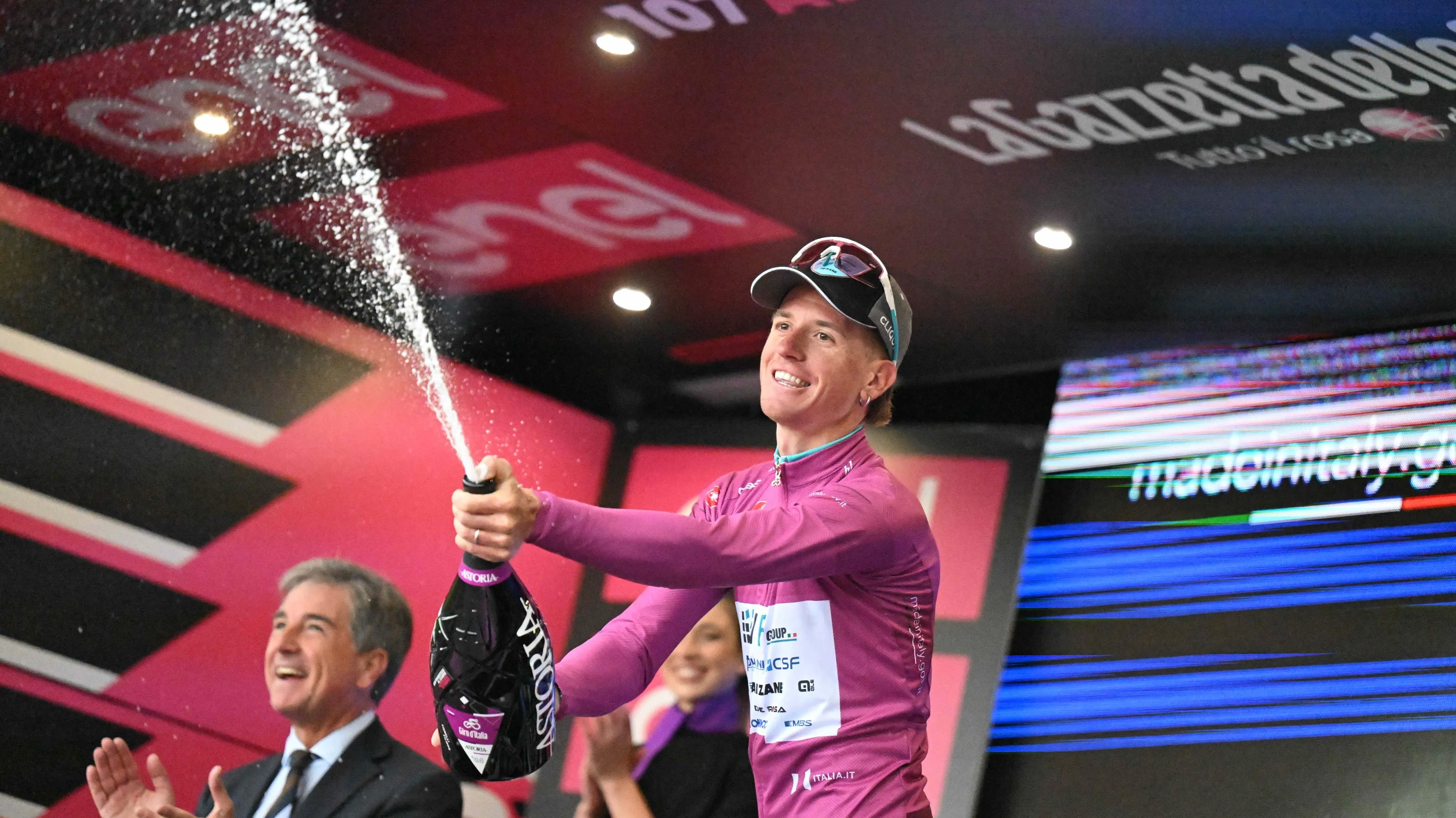 Team Visma | Lease a Bike verpflichtet überraschend 30-jährigen Italiener als Ersatz für Olav Kooij im Sprint