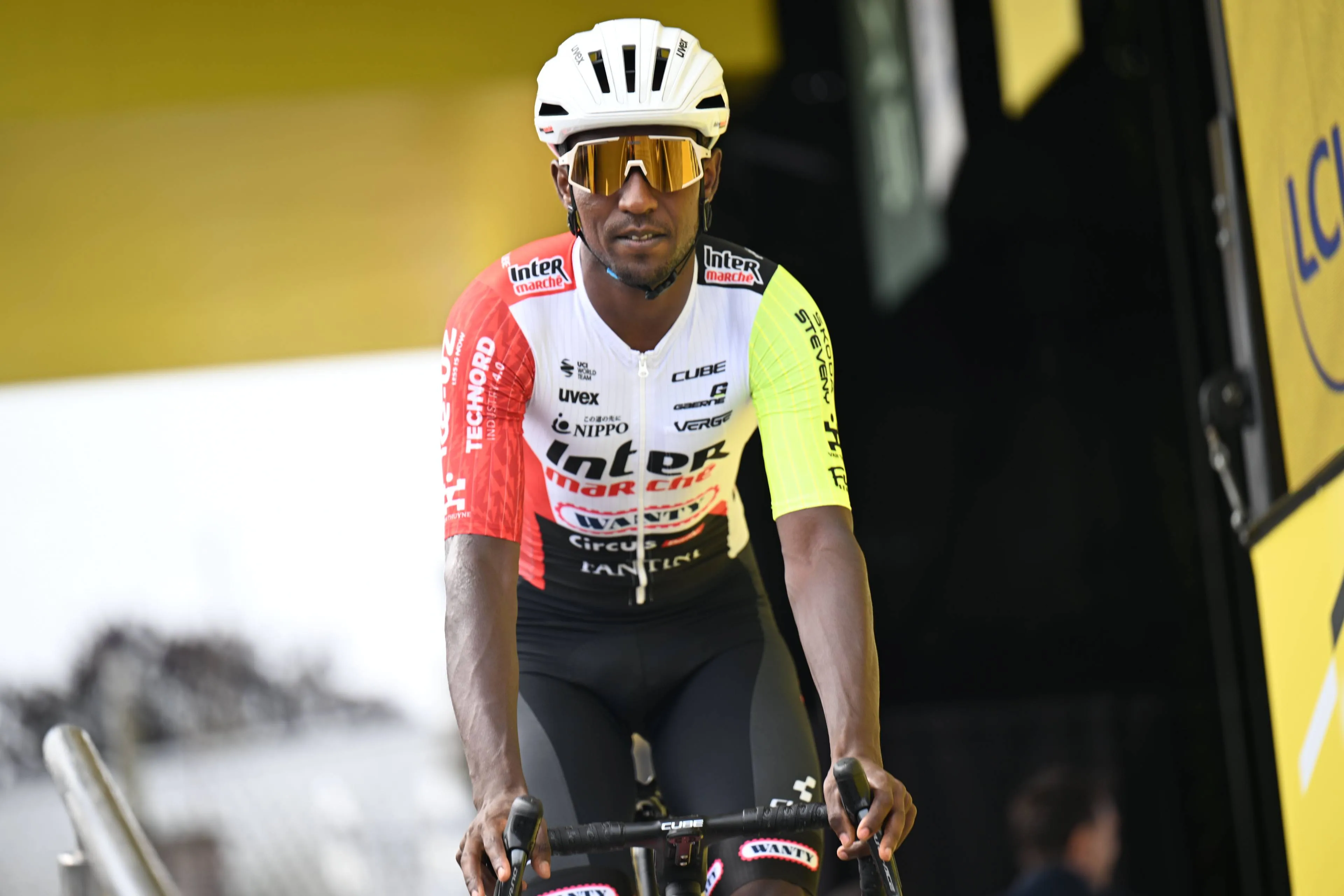 „Ich will nur zwei Tage am Stück durchschlafen“ – Biniam Girmay nach der Tour de France völlig ausgebrannt