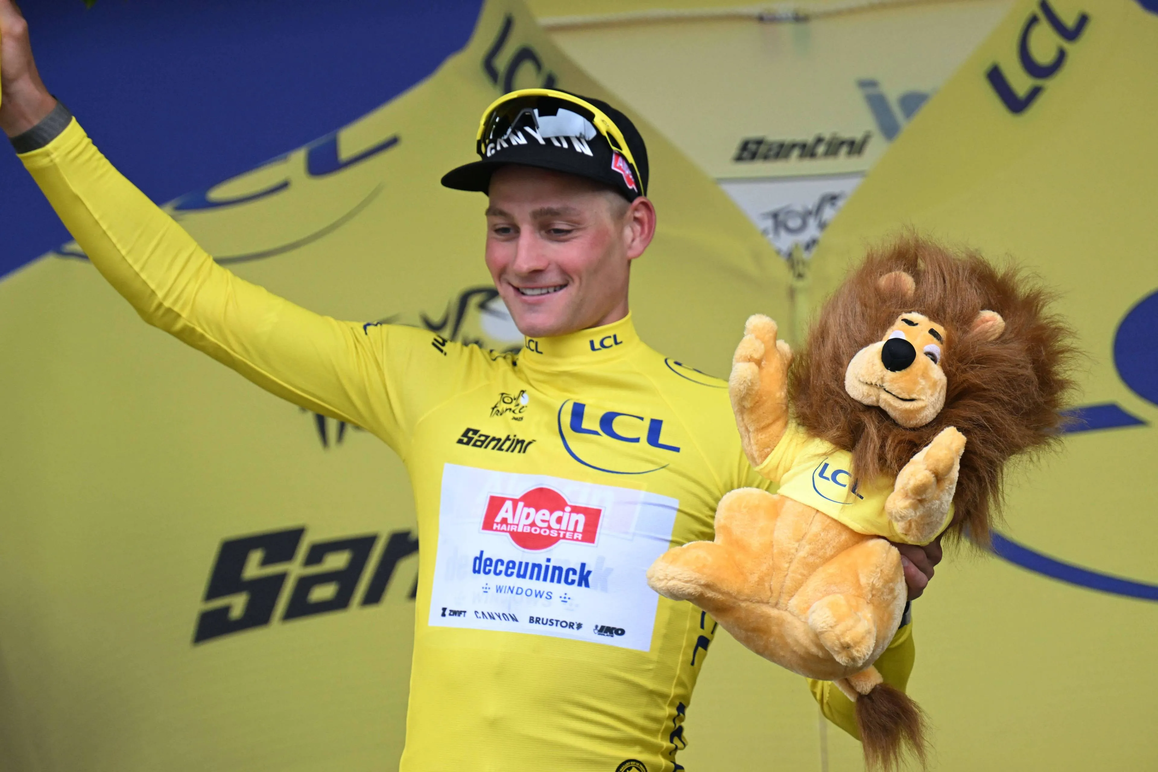 „Ein Moment, den man in Ehren halten muss“ – Adrie van der Poel über das Privileg, dass sein Sohn Mathieu bei der Tour de France erneut das Gelbe Trikot trägt