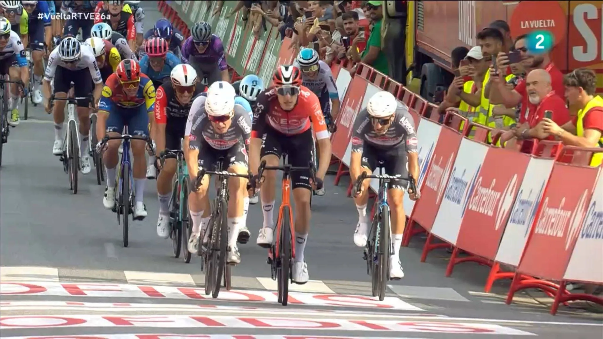 „Es ist eine verrückte Woche“ – Ben Turner feiert größten Karriereerfolg bei der Vuelta a España