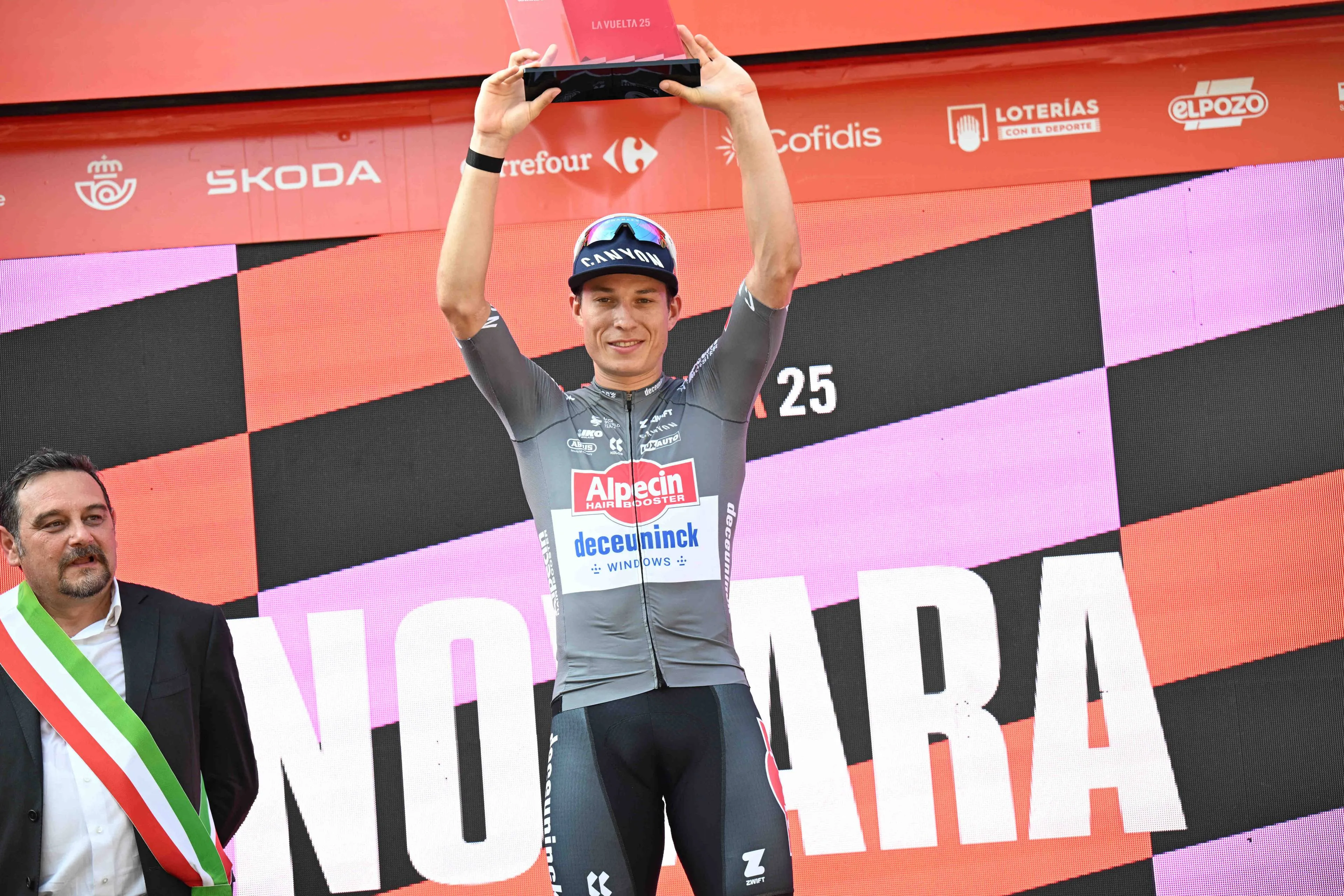 „Meine Beine fühlten sich an wie Beton“ - Jasper Philipsen siegt im Wahnsinns-Sprint der Vuelta