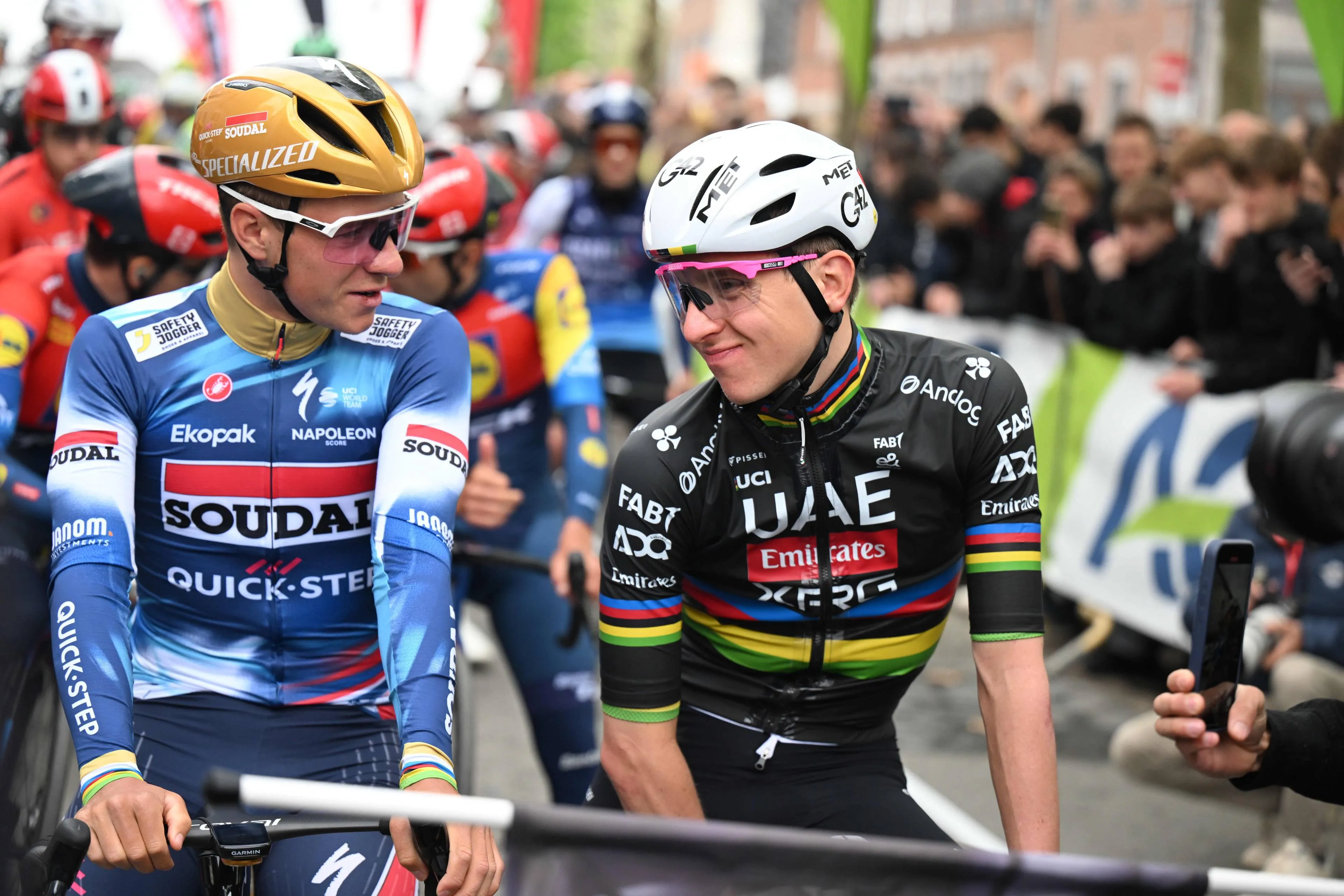 „Neben Pogacar müssen wir auch Fahrer wie Isaac del Toro, Tom Pidcock und Jay Vine im Auge behalten“ - Remco Evenepoel