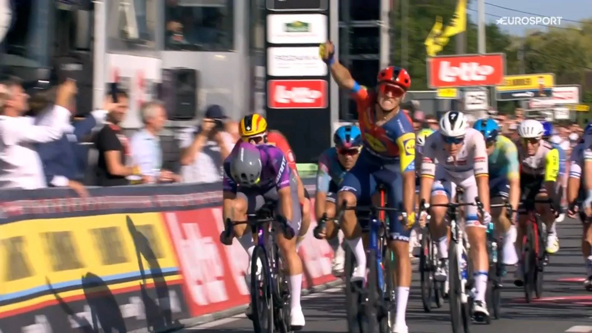 Ergebnisse Kampioenschap van Vlaanderen | Jonathan Milan gewinnt erneut; Groenewegen und Merlier komplettieren das Podium