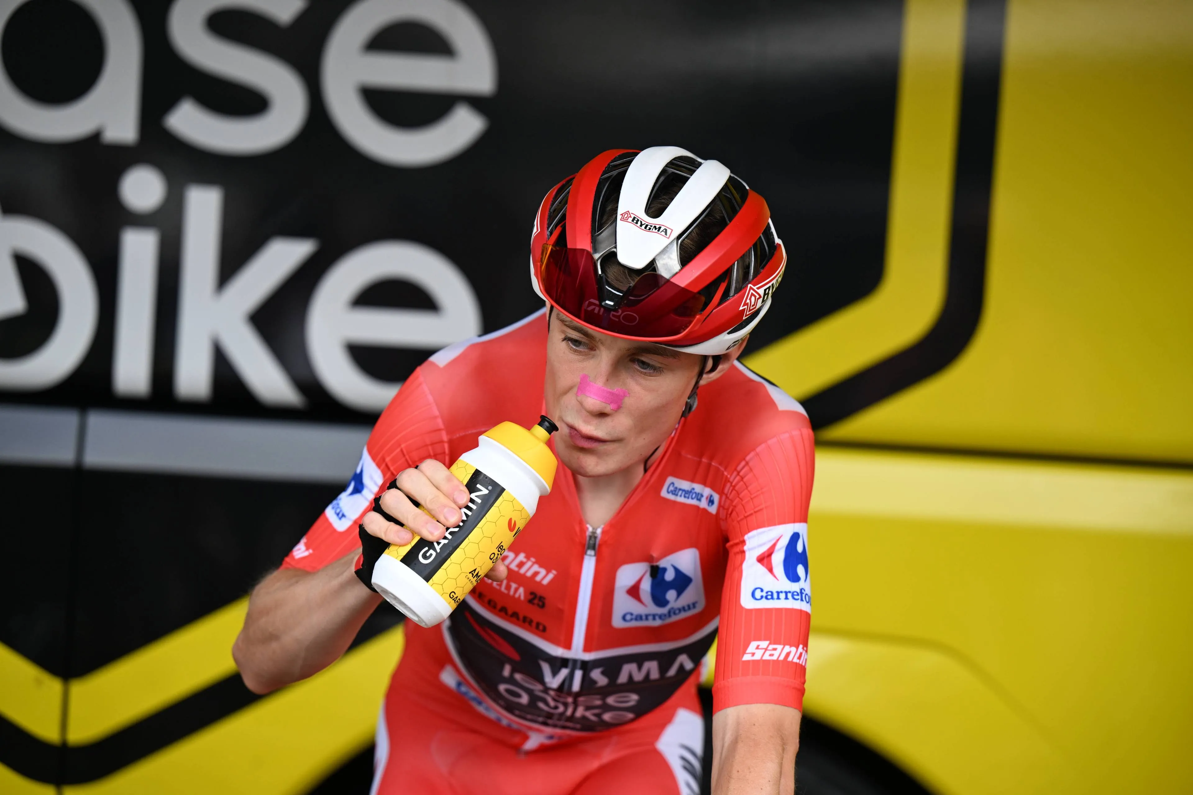 Update Gesamtwertung Vuelta a Espana 2025, Etappe 19 | Vier Bonussekunden: Vingegaard baut Vorsprung auf Almeida aus