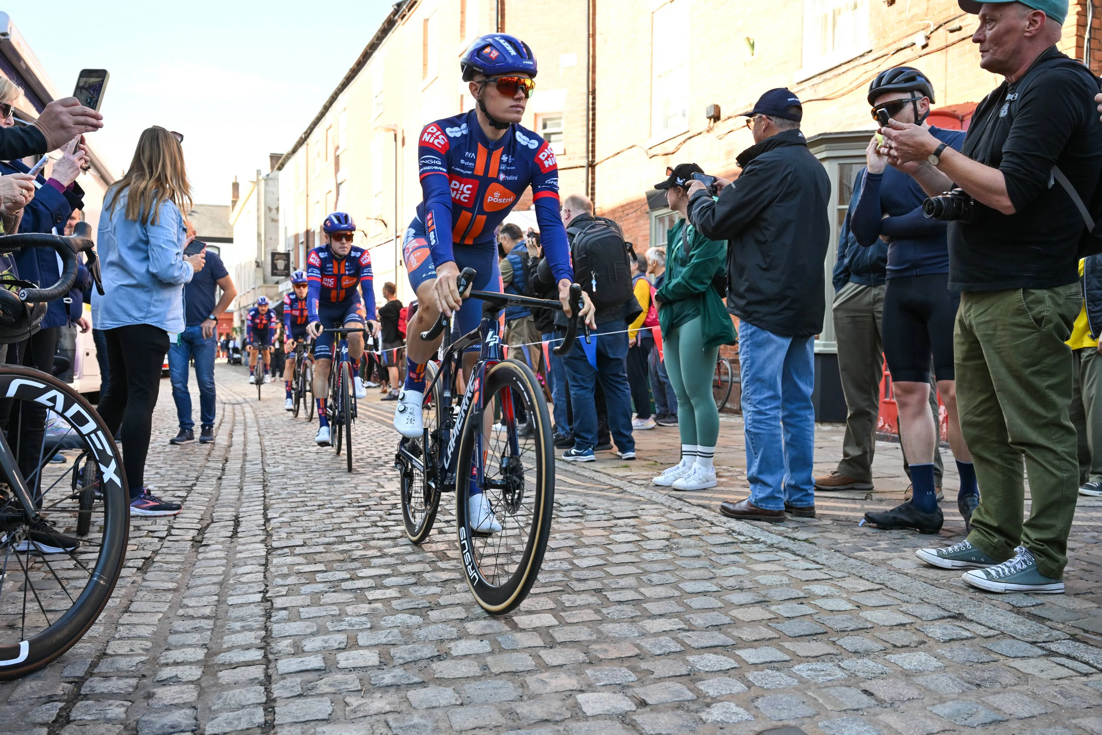 „Ich befinde mich wieder in einer guten Verfassung nach der Tour“ - Kann Oscar Onley sich zu Weltmeisterschaftsmedaillen durchkämpfen?